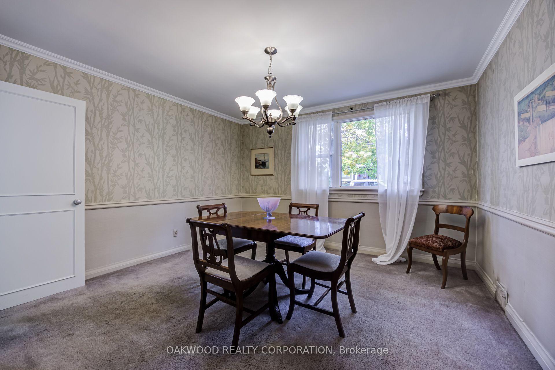 Photo 12 of 41 Greenbrook Drive, North York, Beechborough-Greenbrook — HOMEH