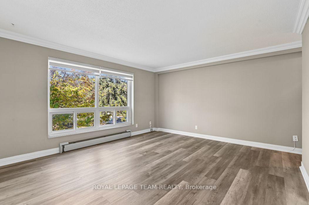 Photo 10 of Unit 10, 49 Sumac Street, Ottawa, Beacon Hill South — HOMEH