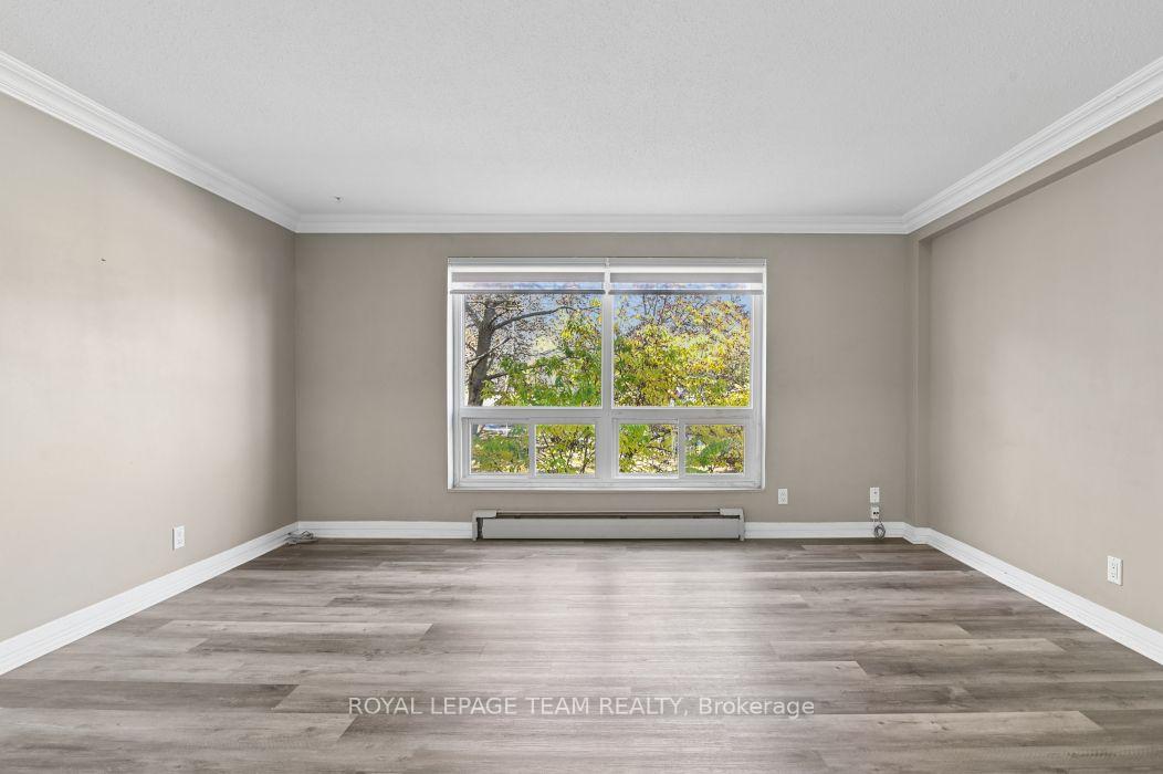 Photo 11 of Unit 10, 49 Sumac Street, Ottawa, Beacon Hill South — HOMEH