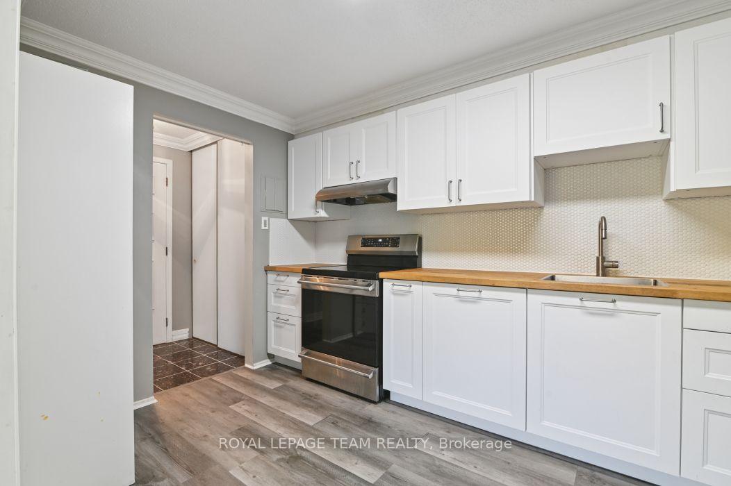 Photo 12 of Unit 10, 49 Sumac Street, Ottawa, Beacon Hill South — HOMEH