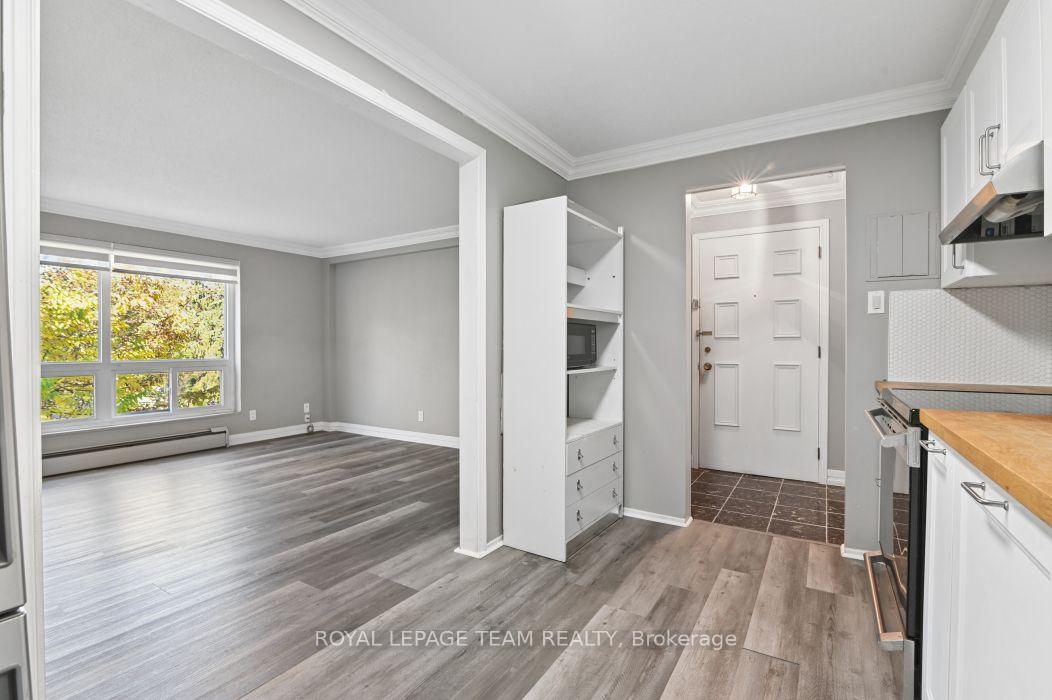 Photo 13 of Unit 10, 49 Sumac Street, Ottawa, Beacon Hill South — HOMEH