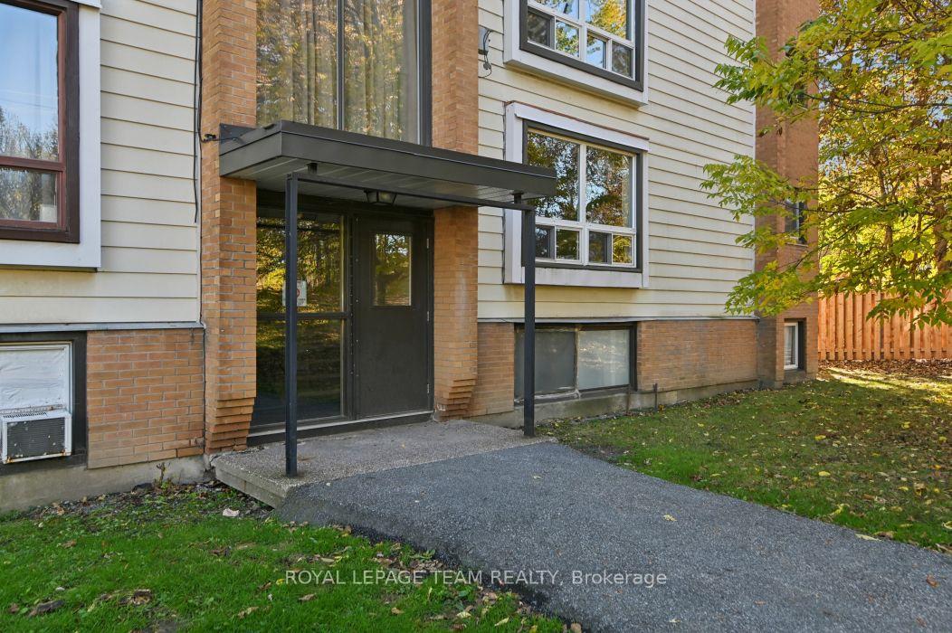 Photo 30 of Unit 10, 49 Sumac Street, Ottawa, Beacon Hill South — HOMEH