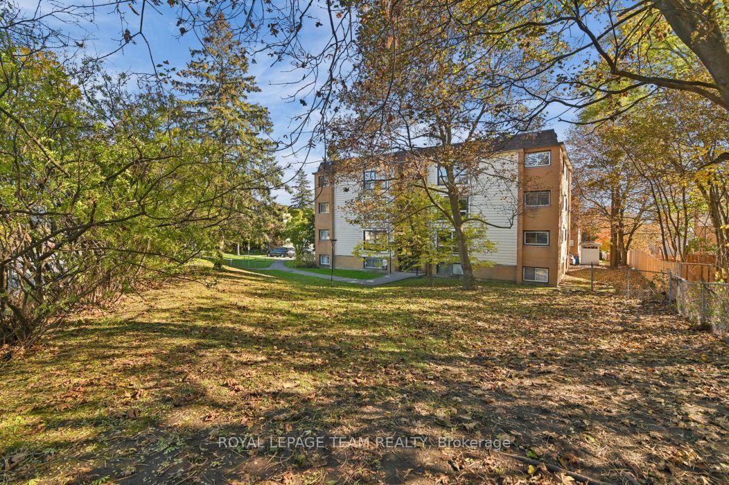 Photo 33 of Unit 10, 49 Sumac Street, Ottawa, Beacon Hill South — HOMEH