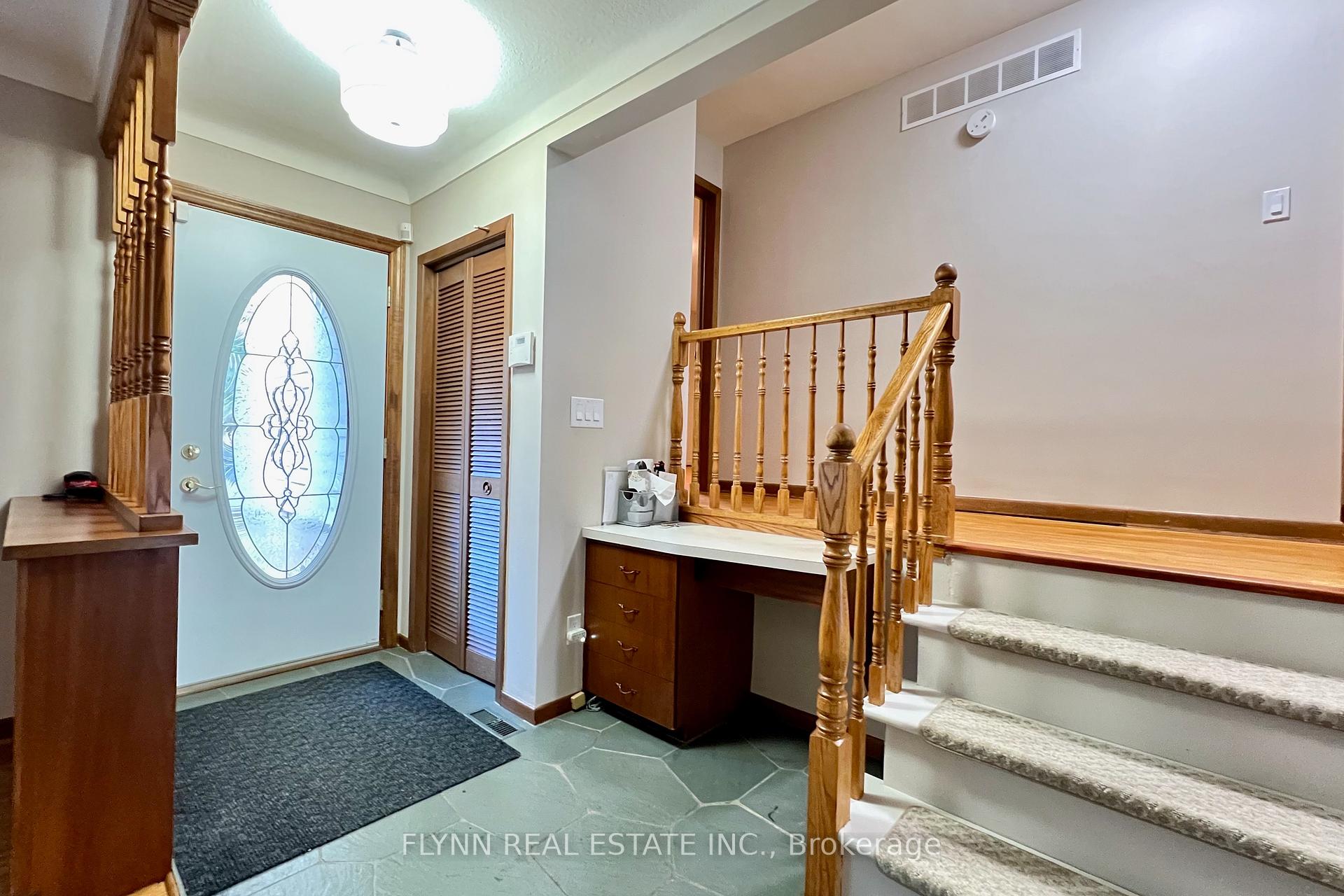 Photo 6 of 70 Richelieu Drive, St. Catharines, Vine/Linwell — HOMEH