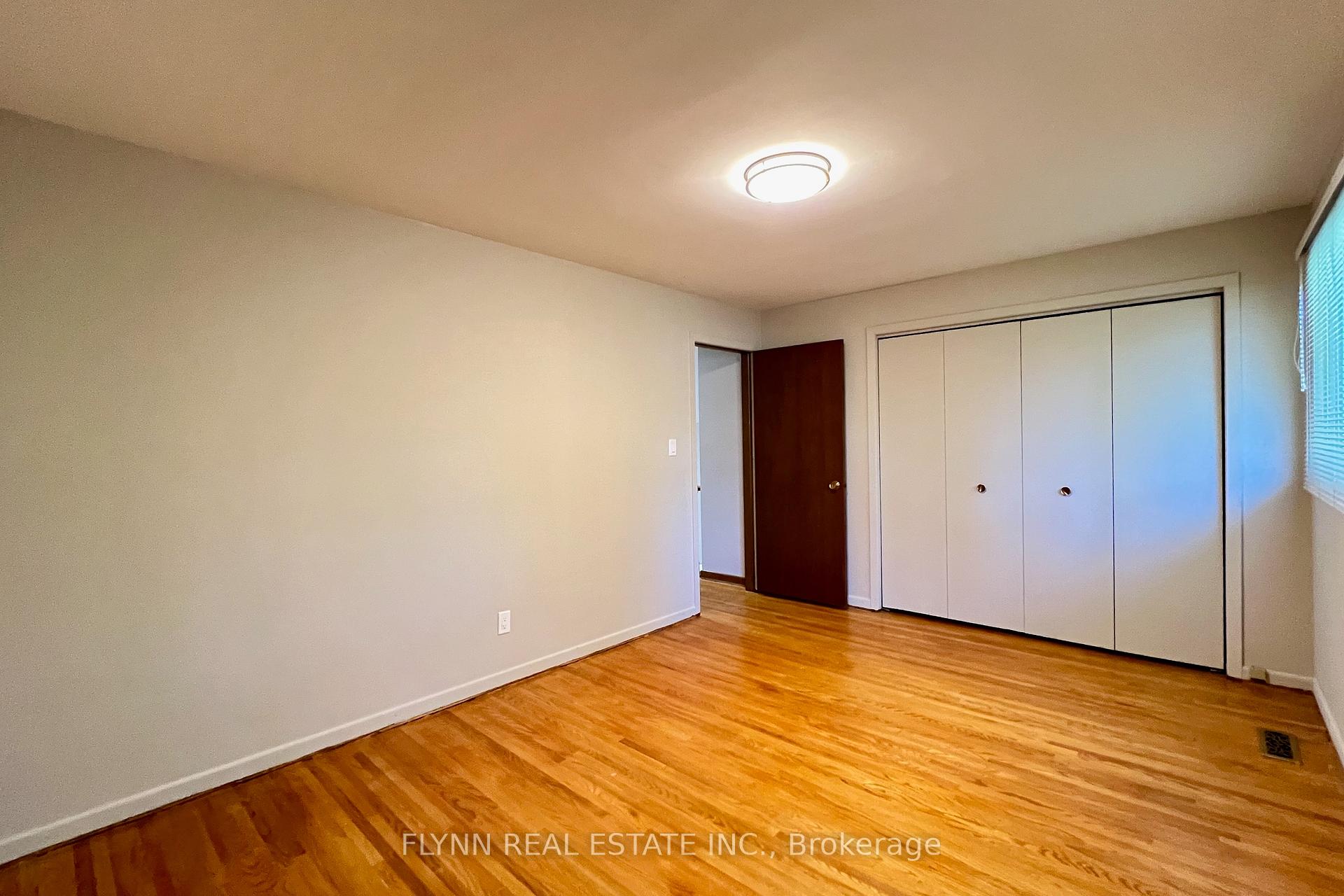 Photo 14 of 70 Richelieu Drive, St. Catharines, Vine/Linwell — HOMEH