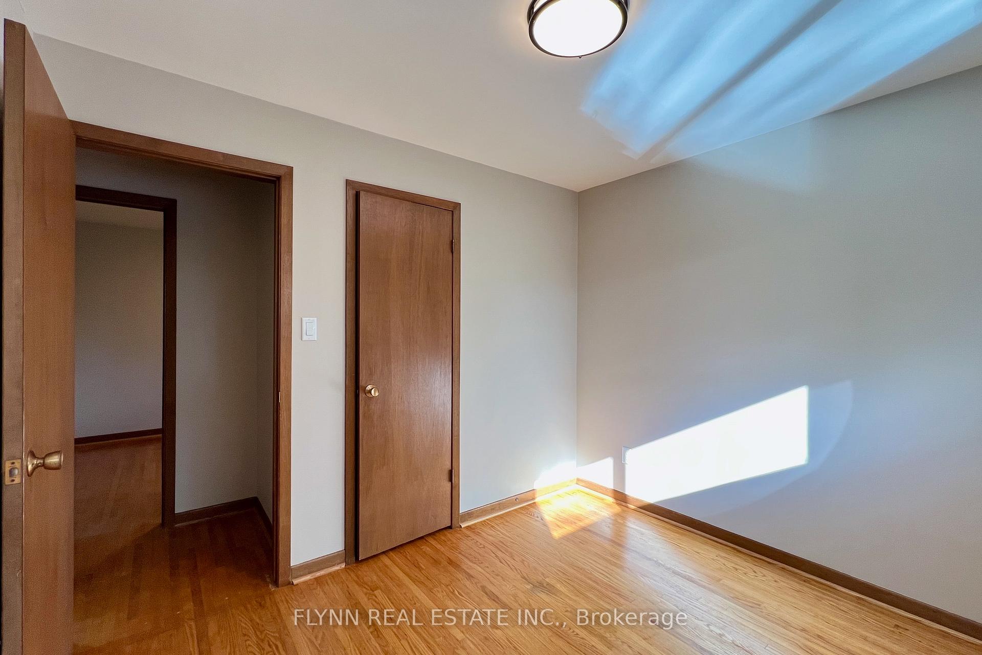 Photo 20 of 70 Richelieu Drive, St. Catharines, Vine/Linwell — HOMEH