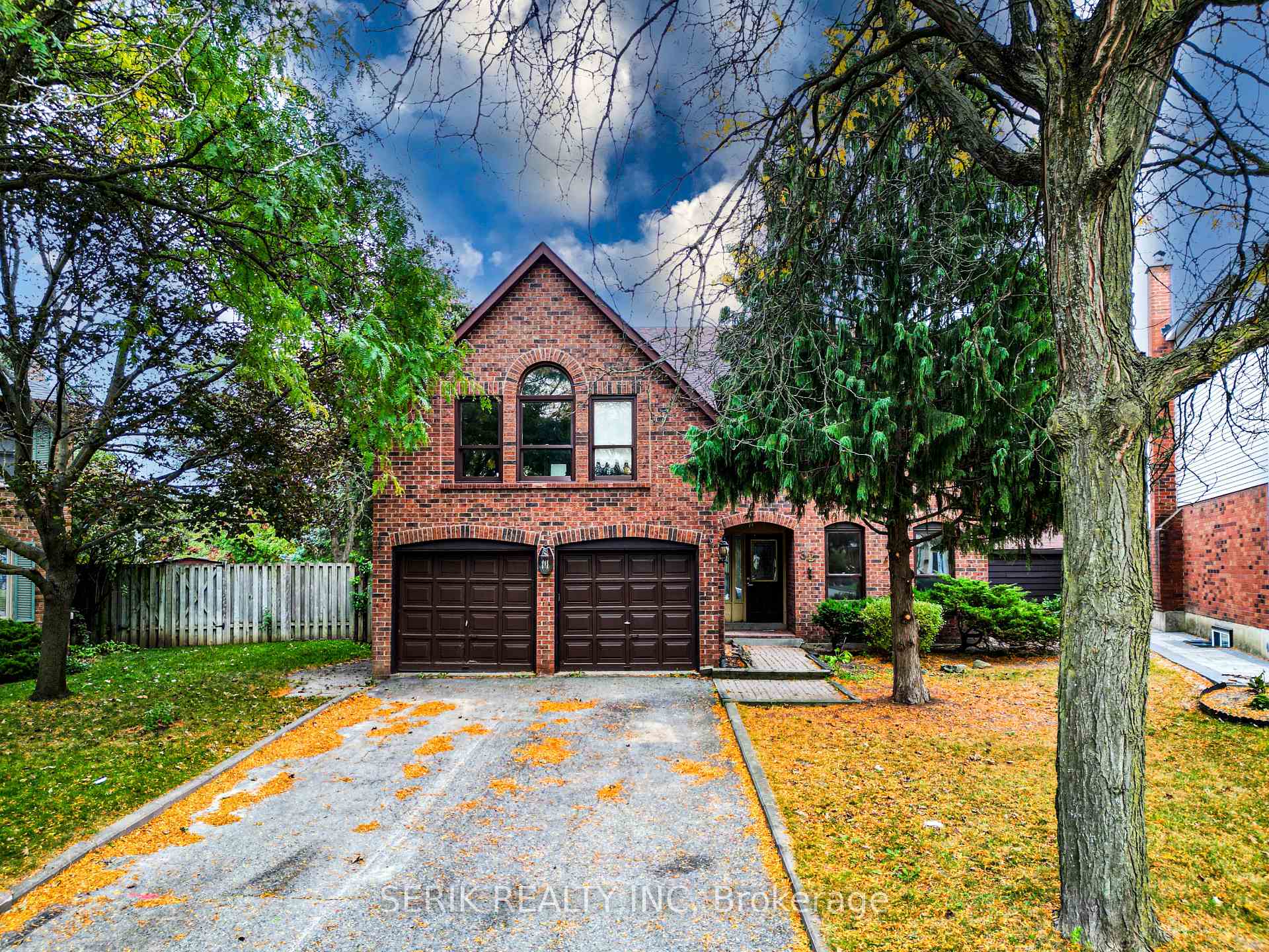 Photo 1 of 32 Neptune Court, Brampton, Westgate — HOMEH