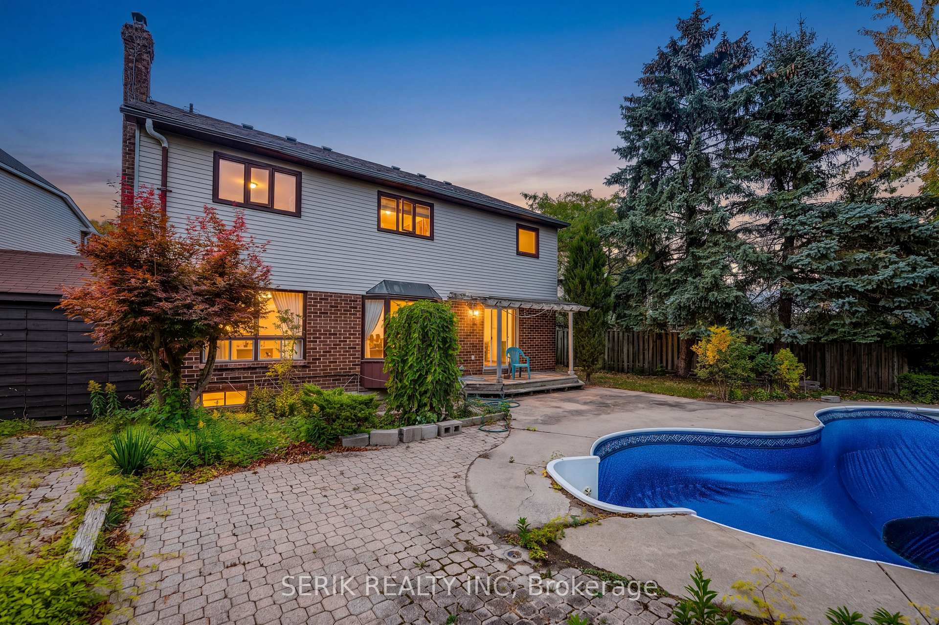 Photo 4 of 32 Neptune Court, Brampton, Westgate — HOMEH