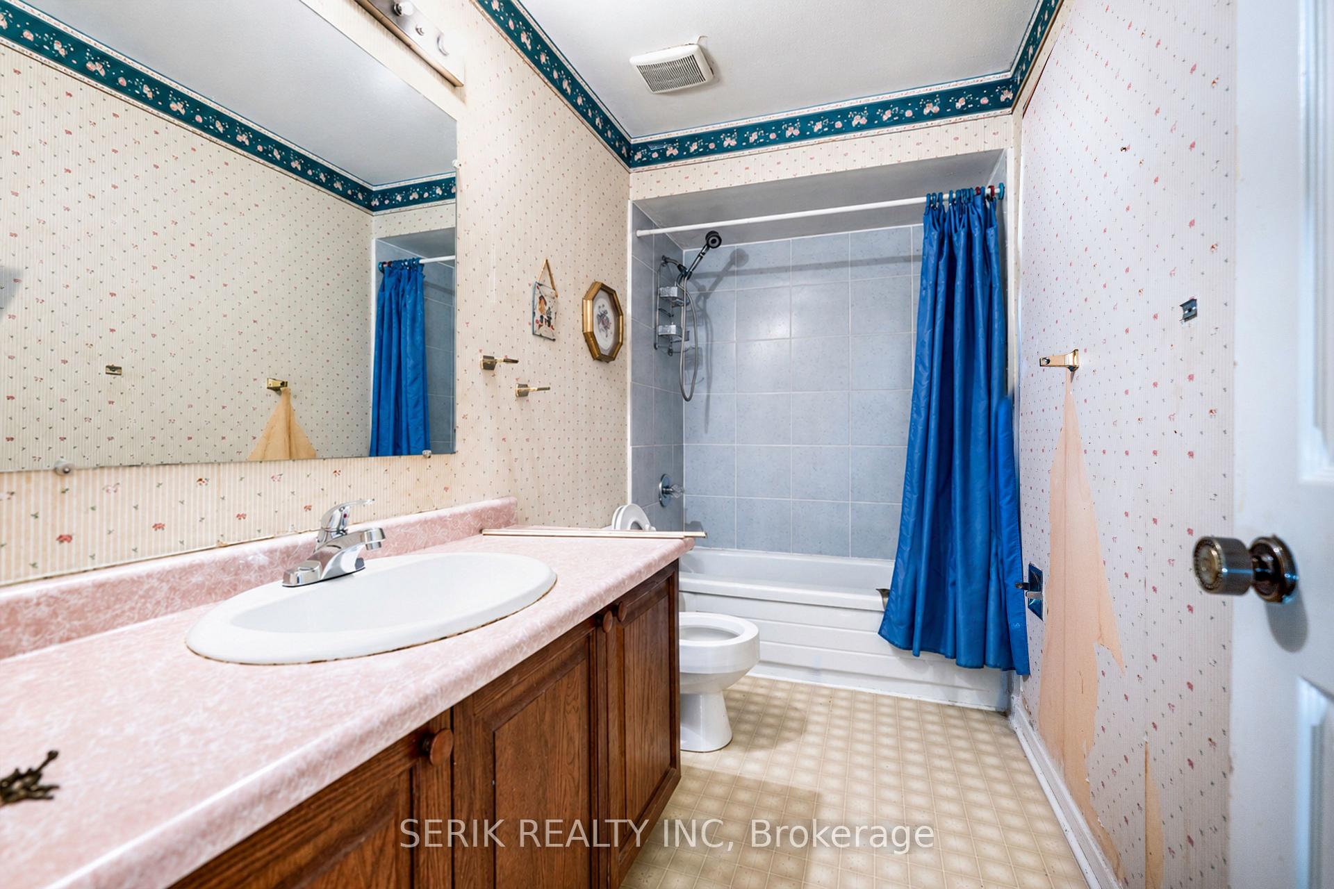 Photo 23 of 32 Neptune Court, Brampton, Westgate — HOMEH