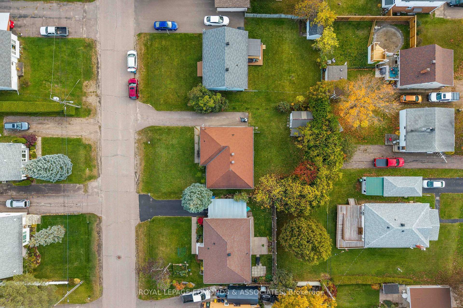 Photo 6 of 566 Catherine Street S, Pembroke, Pembroke — HOMEH