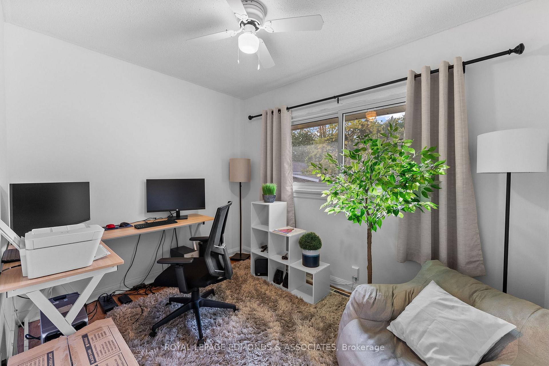 Photo 27 of 566 Catherine Street S, Pembroke, Pembroke — HOMEH