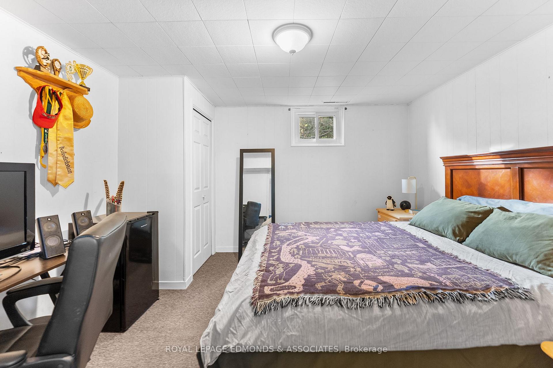 Photo 32 of 566 Catherine Street S, Pembroke, Pembroke — HOMEH