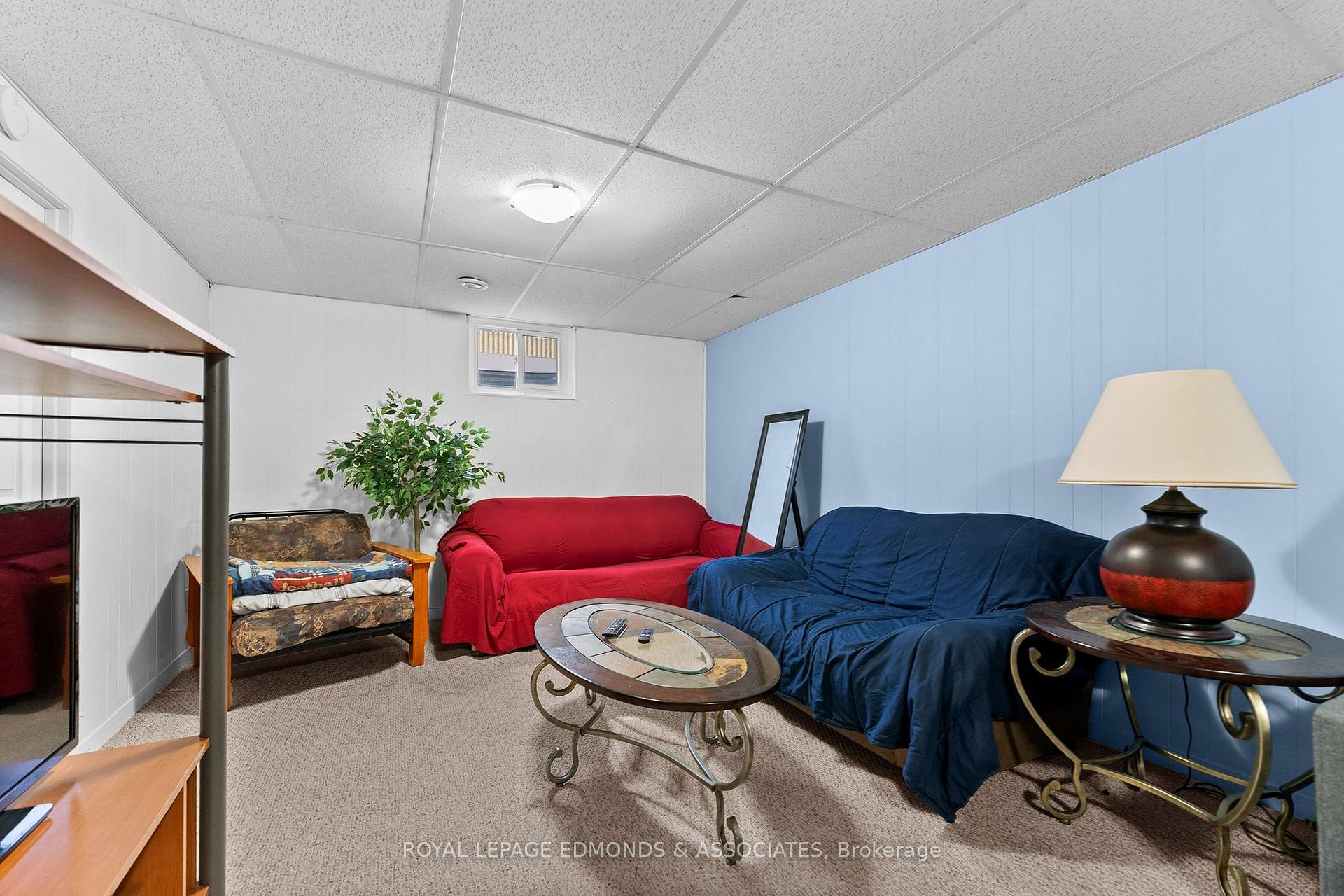 Photo 37 of 566 Catherine Street S, Pembroke, Pembroke — HOMEH
