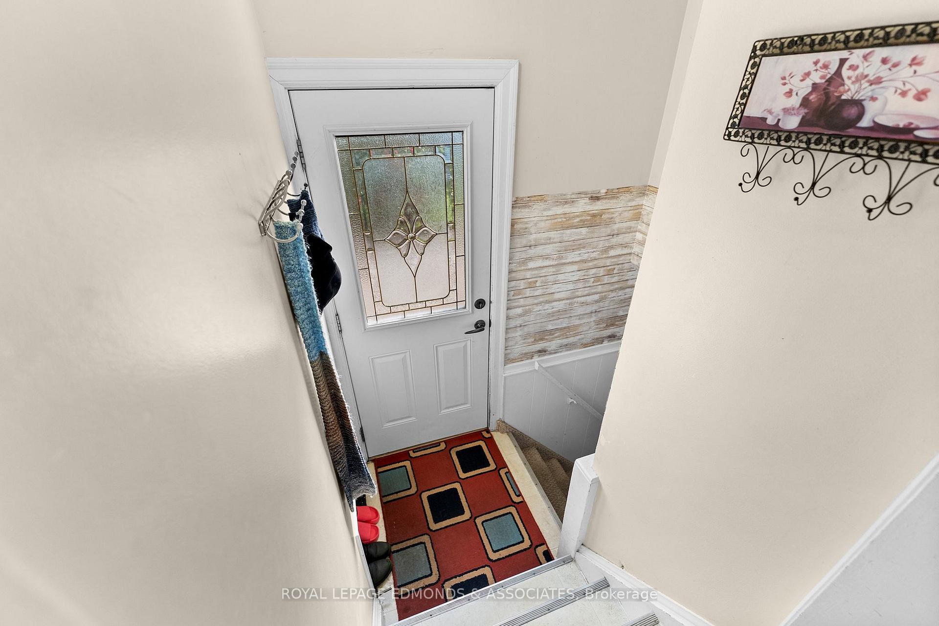 Photo 40 of 566 Catherine Street S, Pembroke, Pembroke — HOMEH
