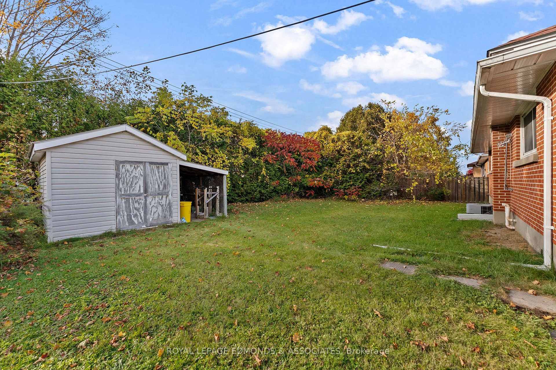 Photo 41 of 566 Catherine Street S, Pembroke, Pembroke — HOMEH