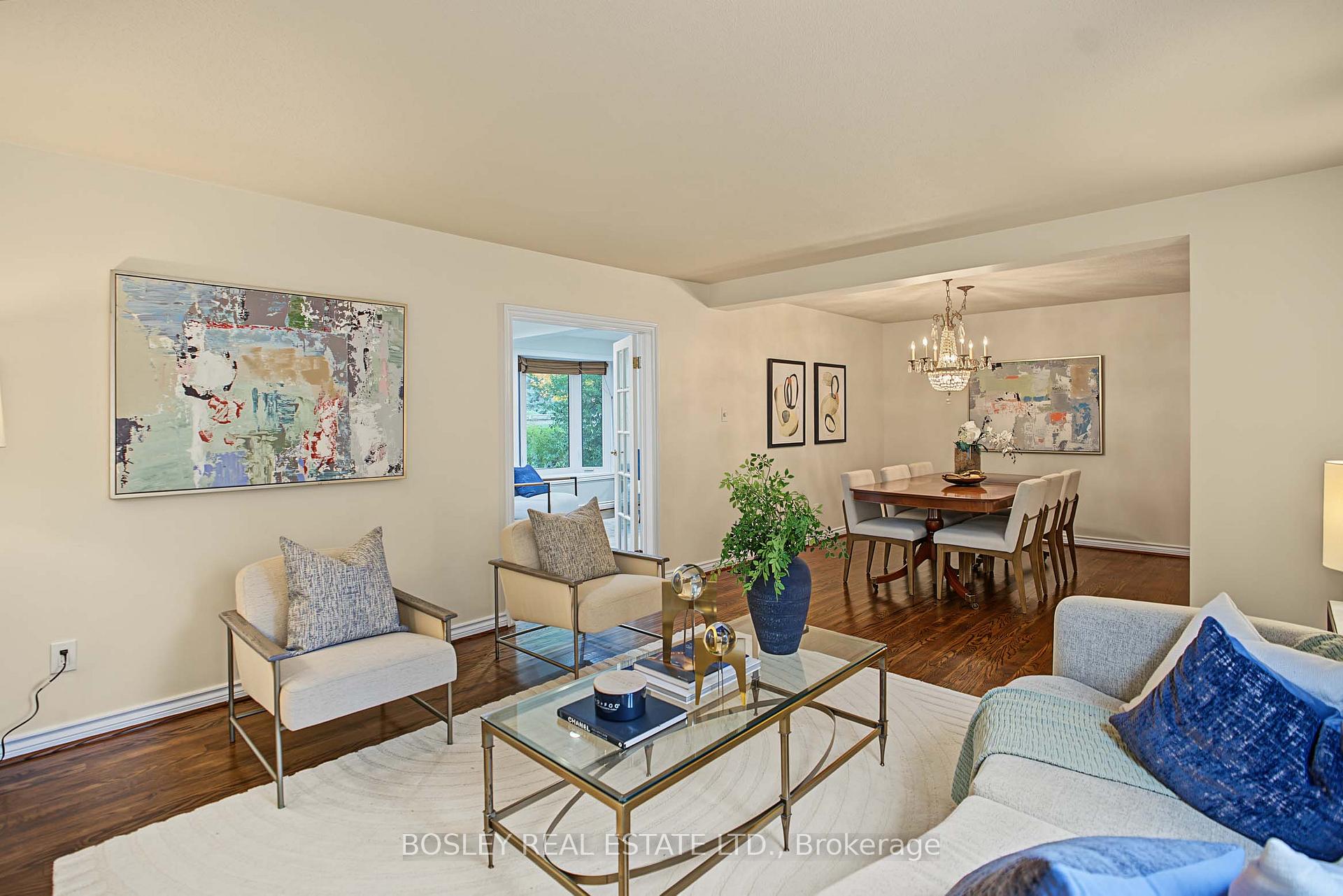 Photo 8 of 16 Shaughnessy Boulevard, North York, Henry Farm — HOMEH