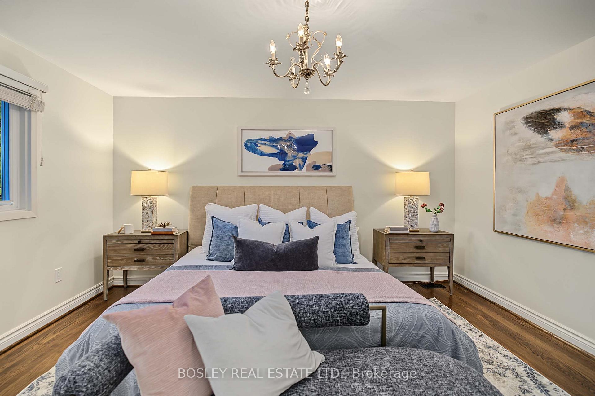 Photo 23 of 16 Shaughnessy Boulevard, North York, Henry Farm — HOMEH