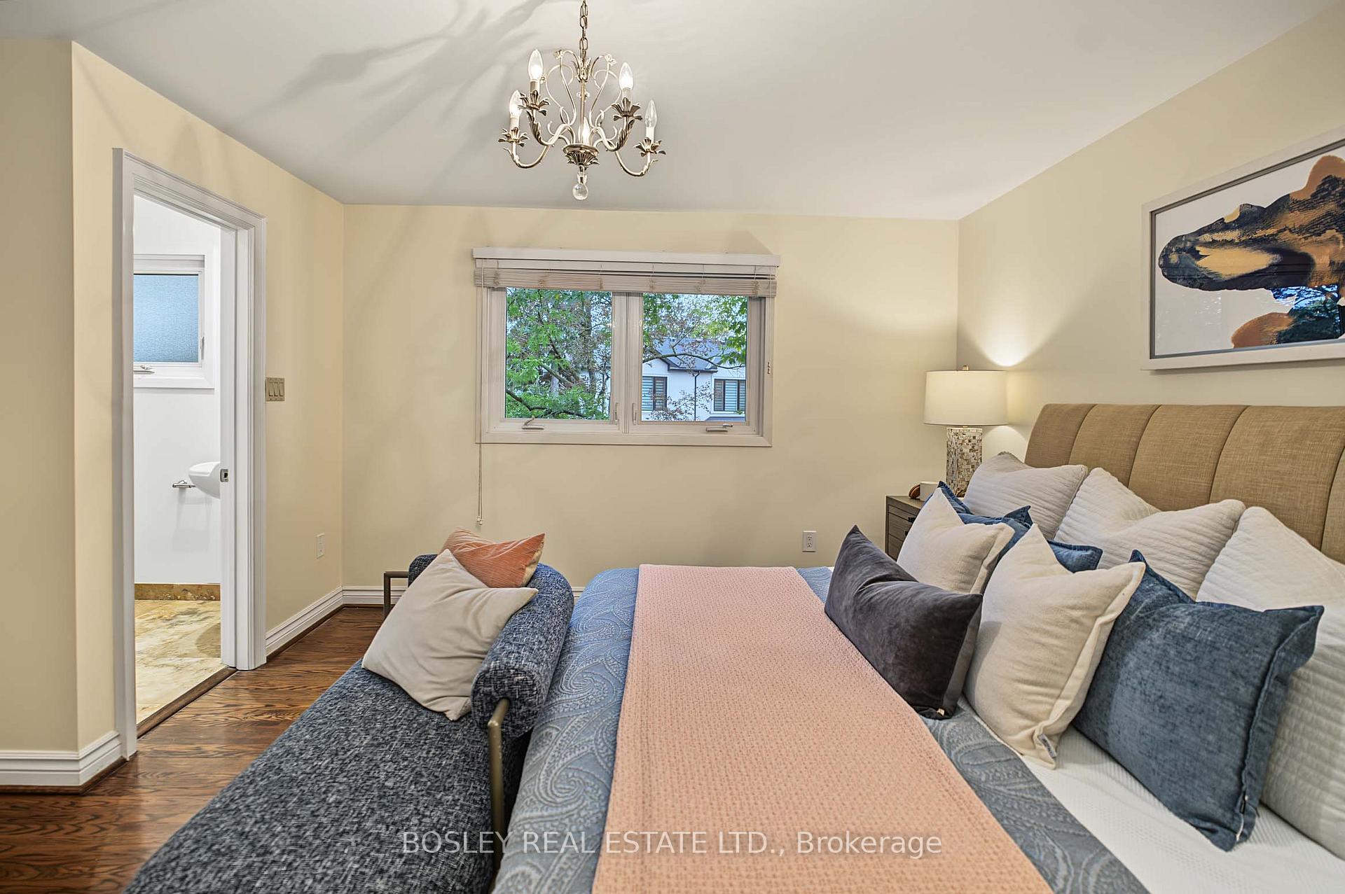 Photo 24 of 16 Shaughnessy Boulevard, North York, Henry Farm — HOMEH