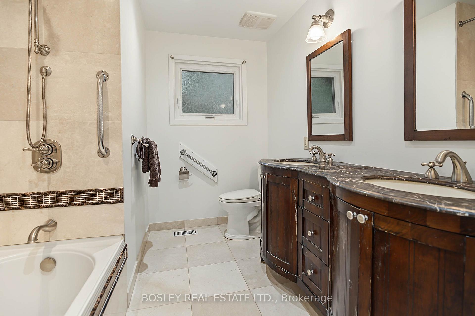 Photo 30 of 16 Shaughnessy Boulevard, North York, Henry Farm — HOMEH