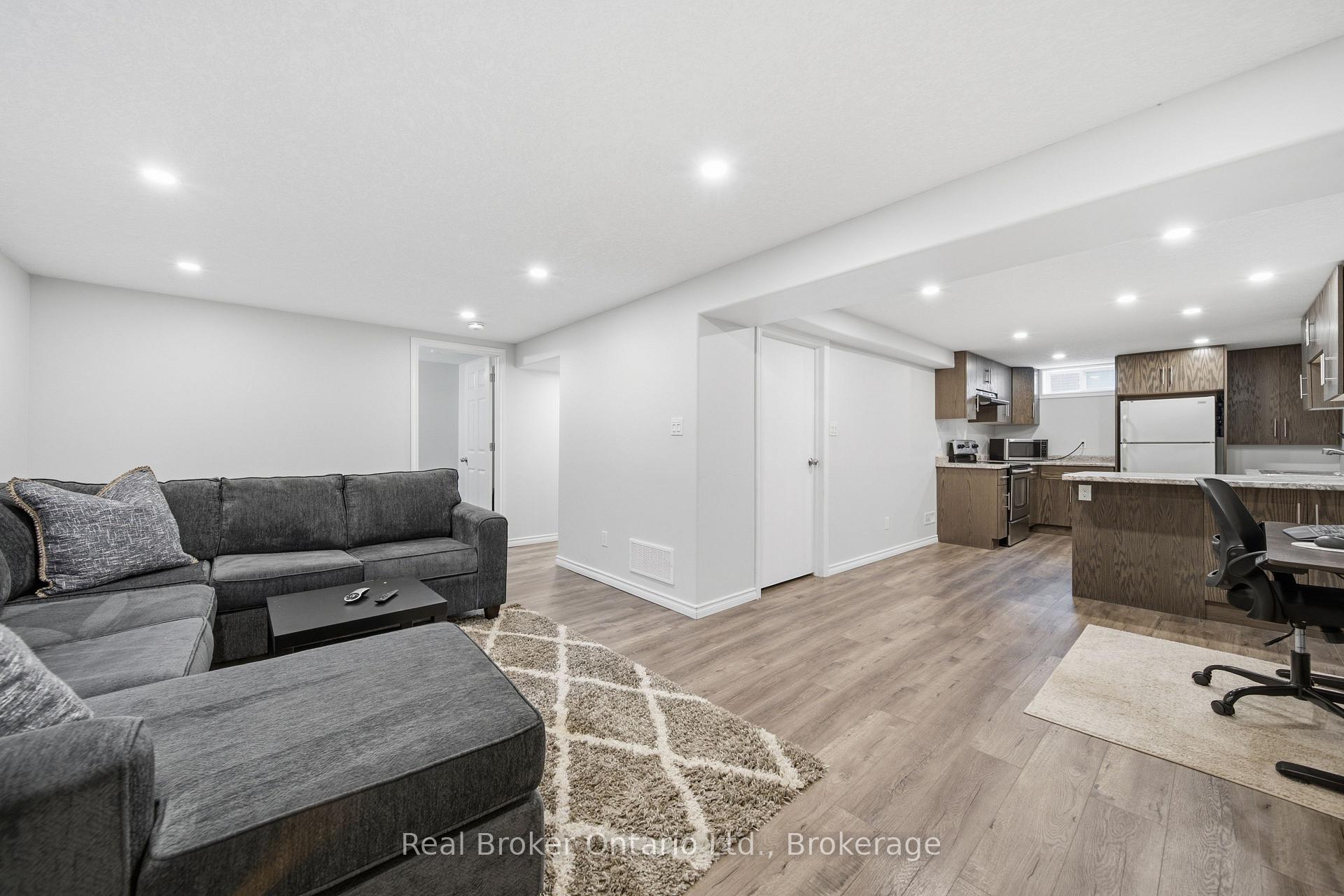 Photo 14 of 19 Argyle Drive, Guelph, Dovercliffe Park/Old University — HOMEH