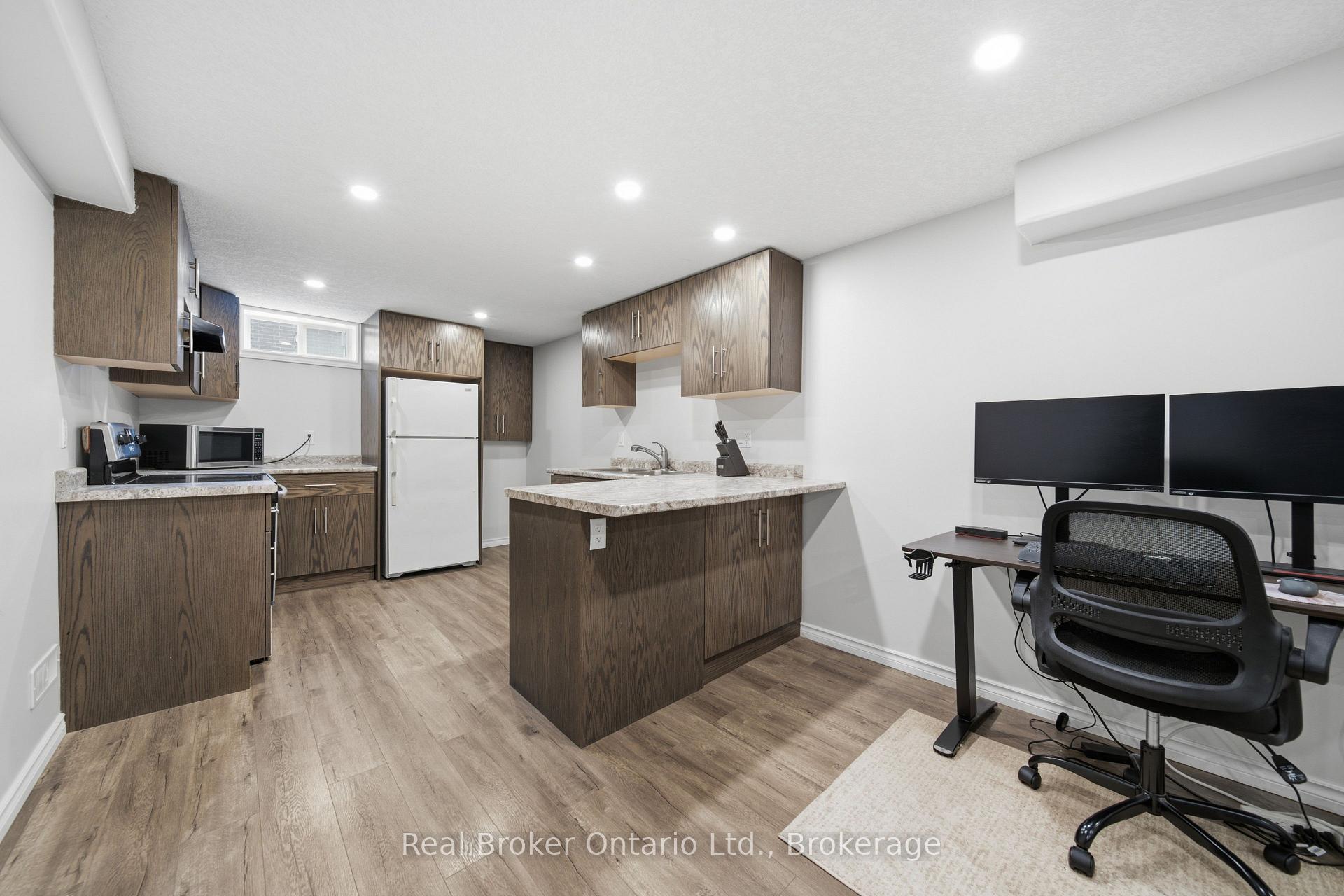 Photo 15 of 19 Argyle Drive, Guelph, Dovercliffe Park/Old University — HOMEH