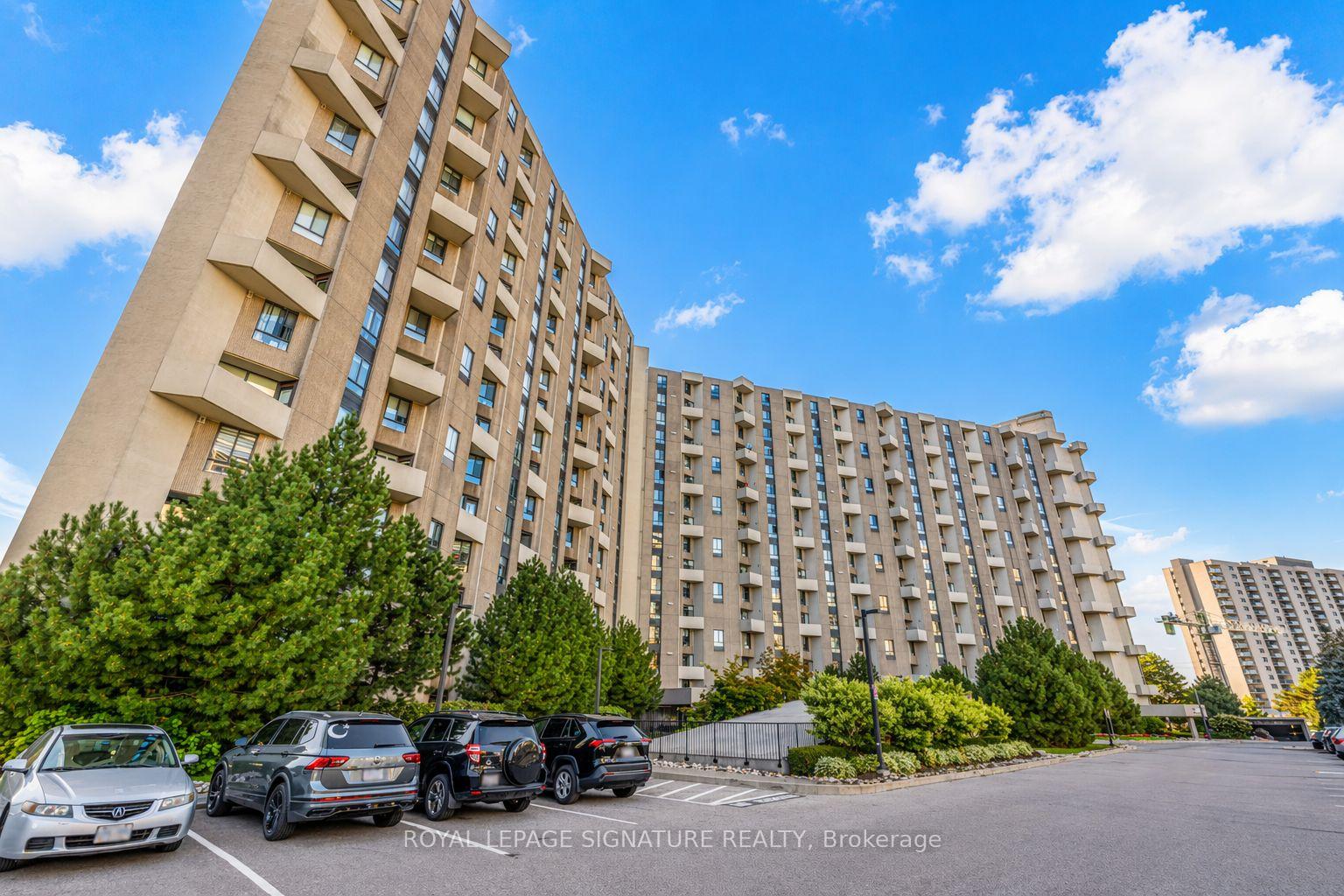 Photo 1 of Unit A39, 300 Mill Road, Etobicoke, Markland Wood — HOMEH