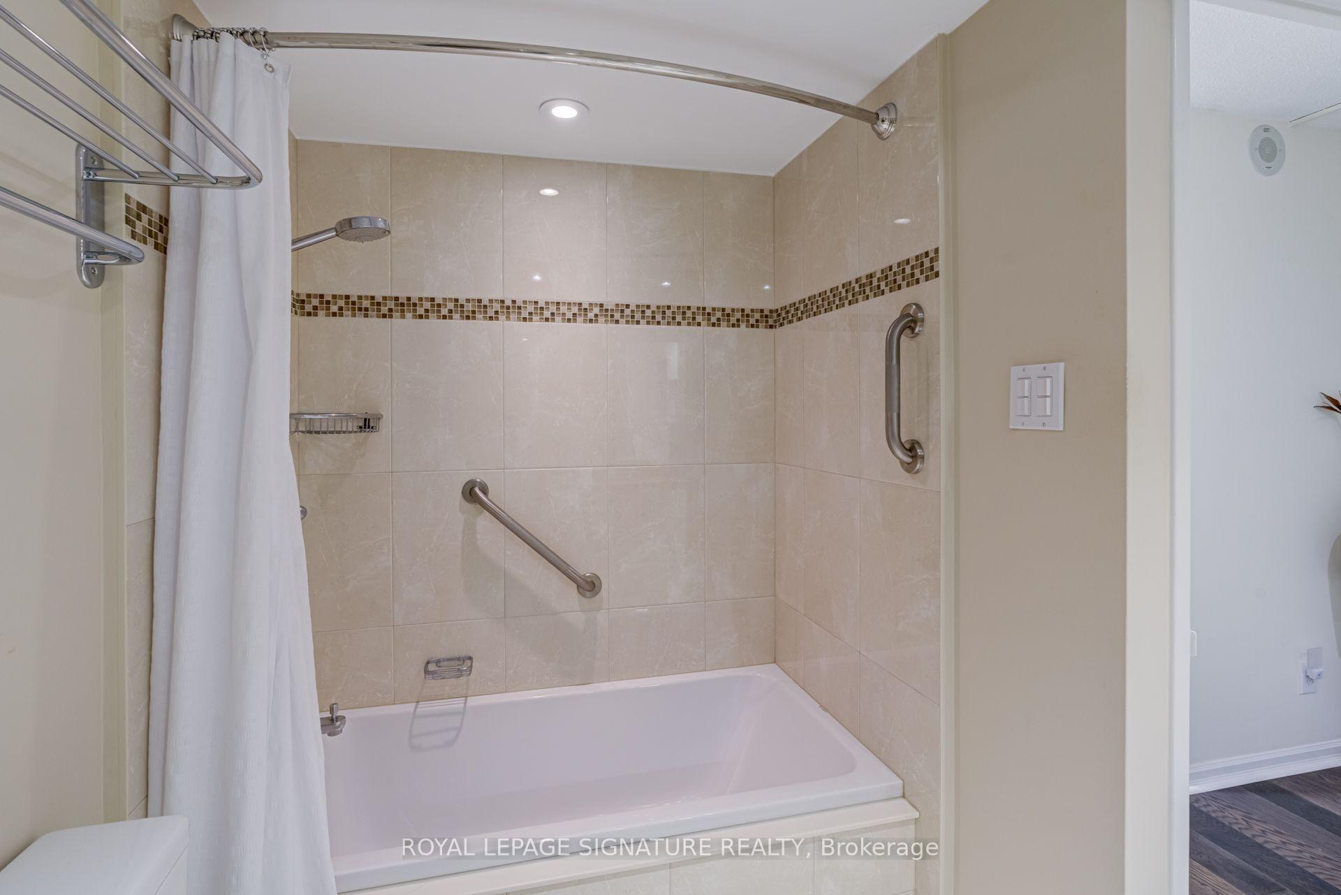 Photo 27 of Unit A39, 300 Mill Road, Etobicoke, Markland Wood — HOMEH