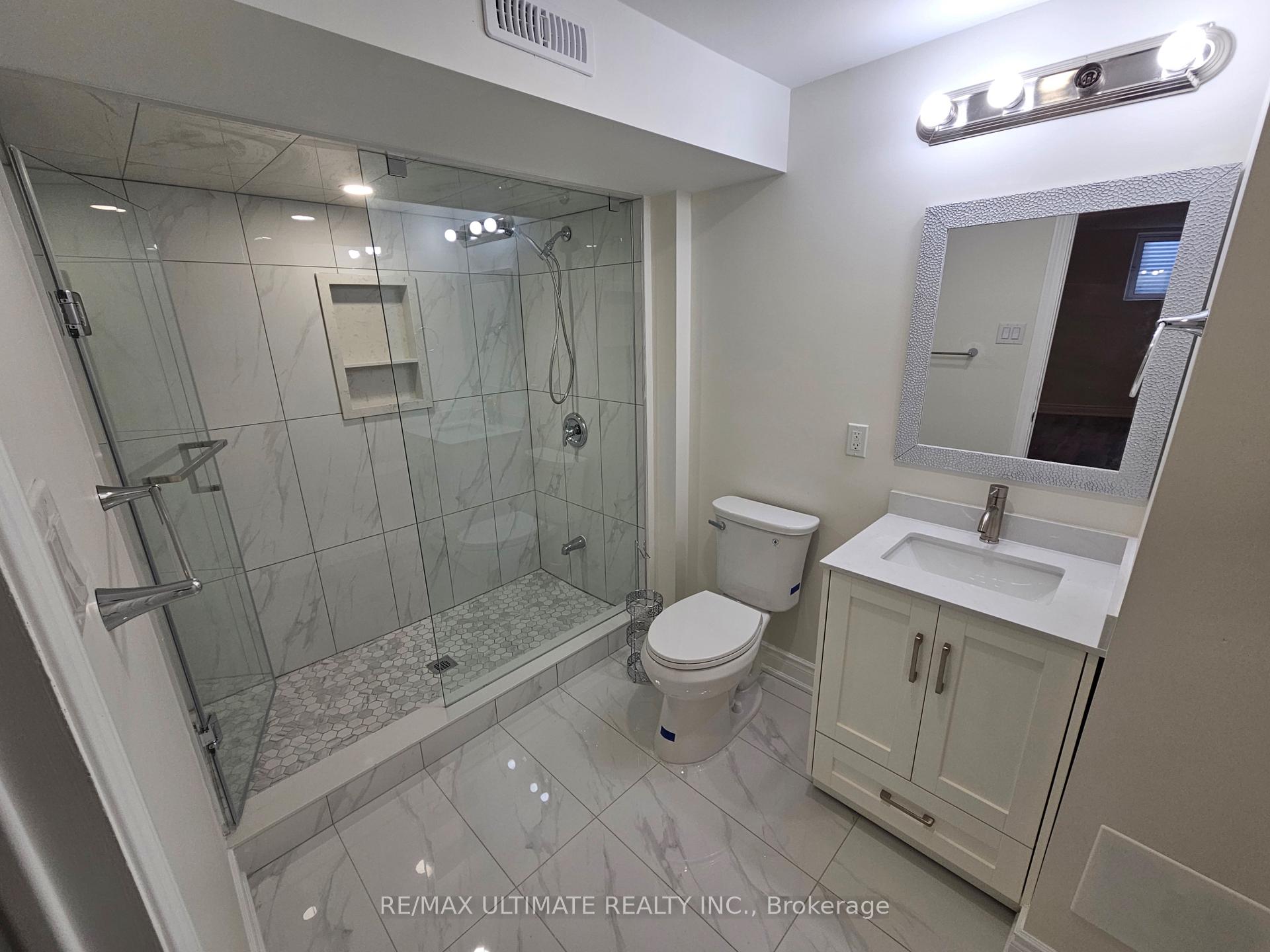 Photo 7 of 9 Clovercrest Drive, Brampton, Fletcher's Meadow — HOMEH