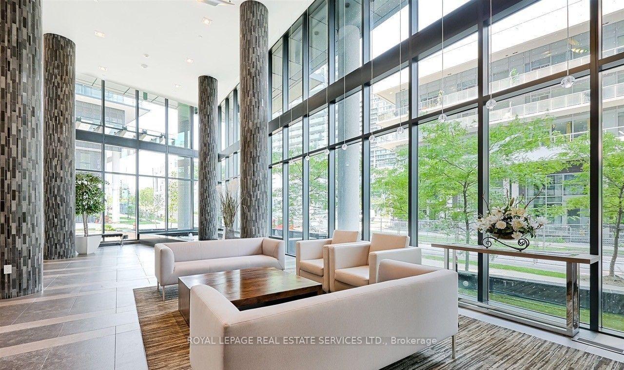 Photo 4 of Unit 1702, 39 Annie Craig Drive, Etobicoke, Mimico — HOMEH