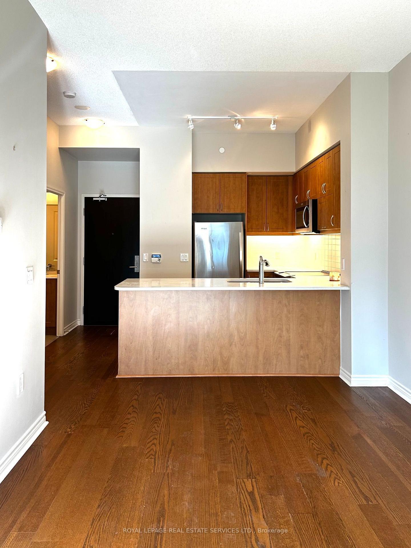 Photo 7 of Unit 1702, 39 Annie Craig Drive, Etobicoke, Mimico — HOMEH