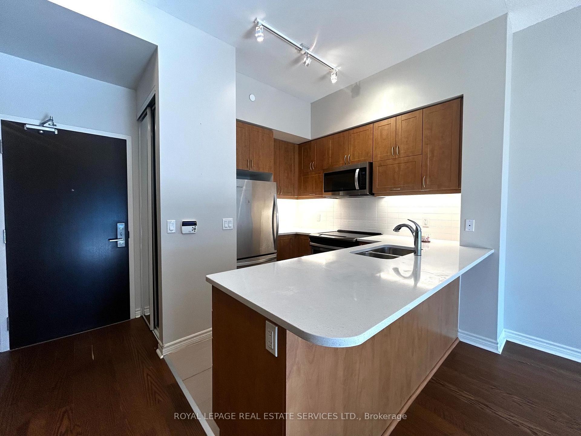 Photo 13 of Unit 1702, 39 Annie Craig Drive, Etobicoke, Mimico — HOMEH