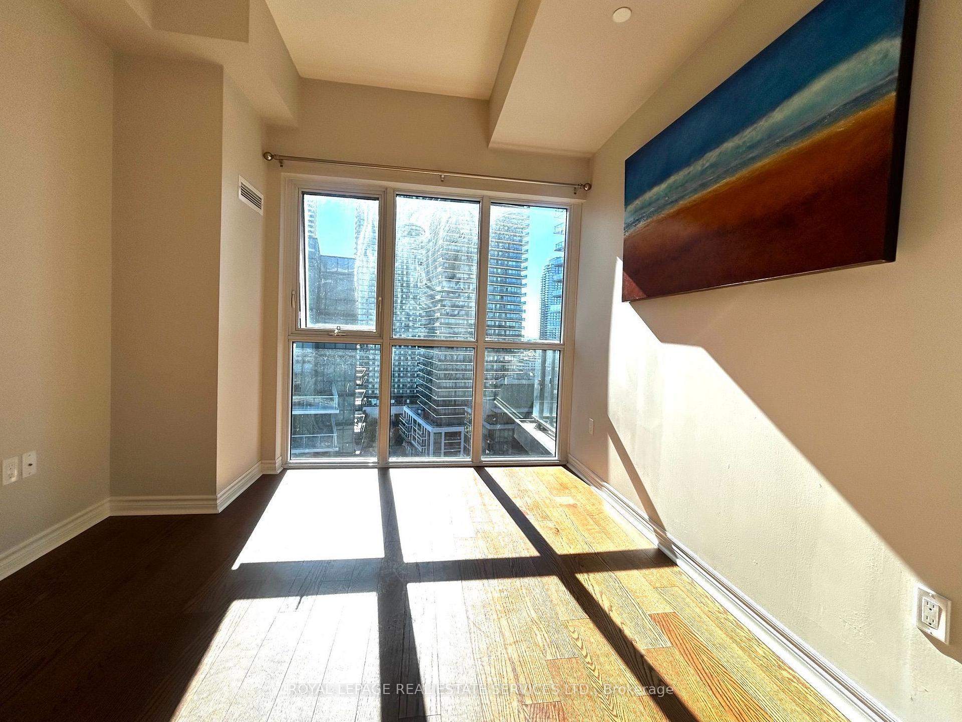 Photo 21 of Unit 1702, 39 Annie Craig Drive, Etobicoke, Mimico — HOMEH