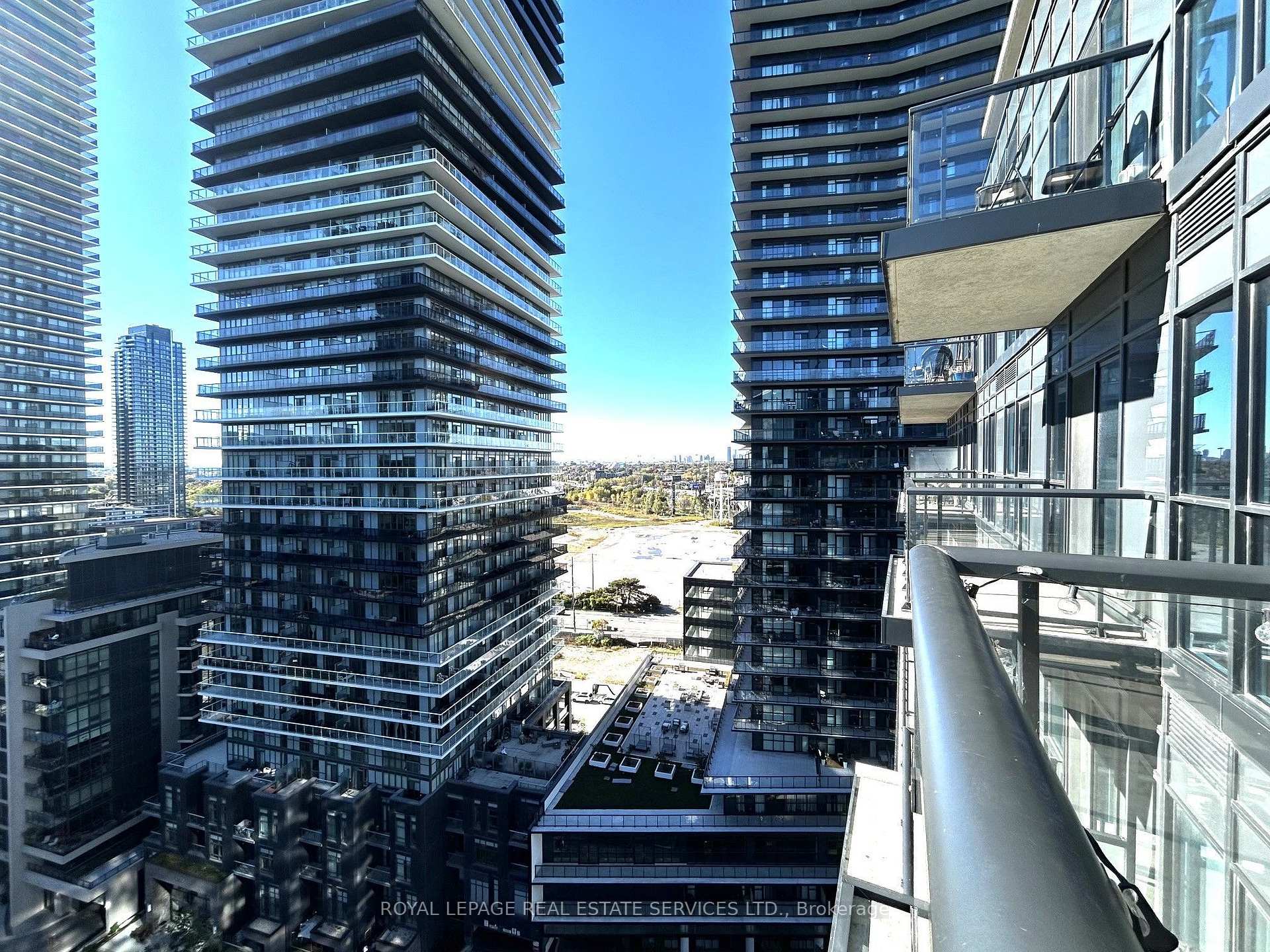 Photo 26 of Unit 1702, 39 Annie Craig Drive, Etobicoke, Mimico — HOMEH
