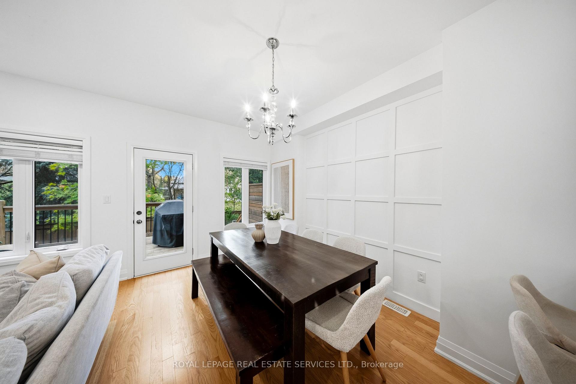 Photo 8 of 1233 Azinger Lane, Mississauga, Lakeview — HOMEH