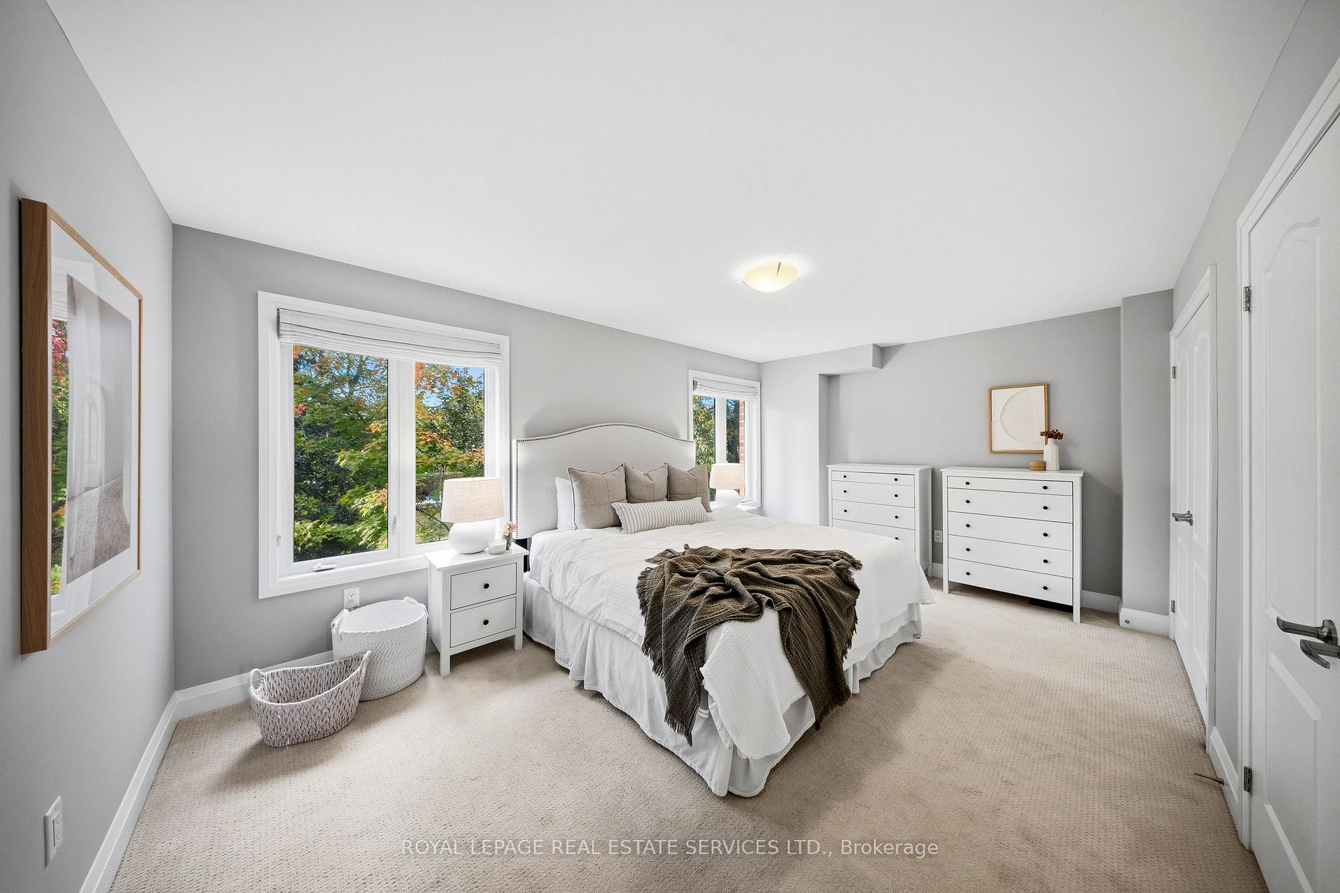 Photo 18 of 1233 Azinger Lane, Mississauga, Lakeview — HOMEH