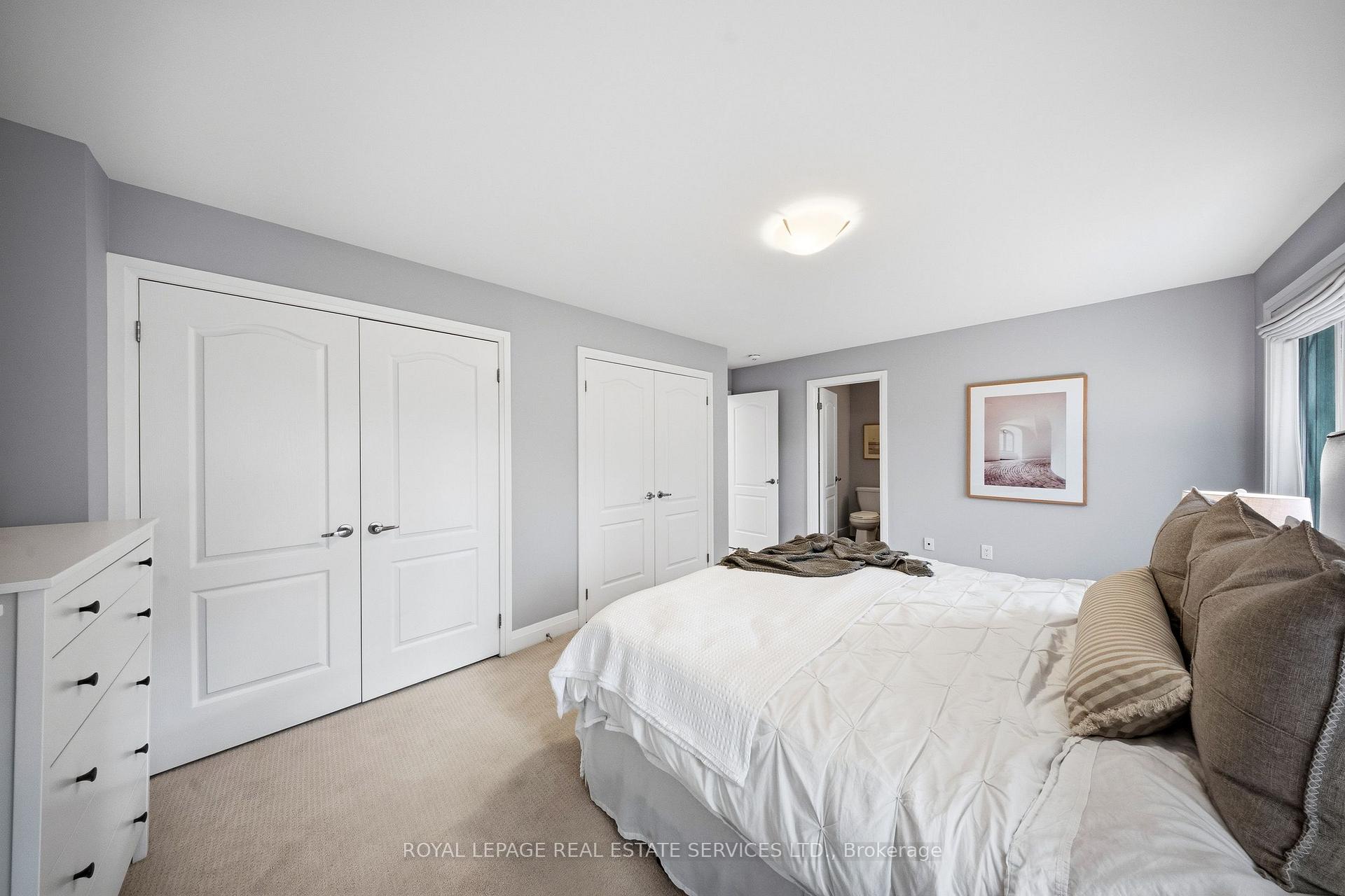 Photo 21 of 1233 Azinger Lane, Mississauga, Lakeview — HOMEH
