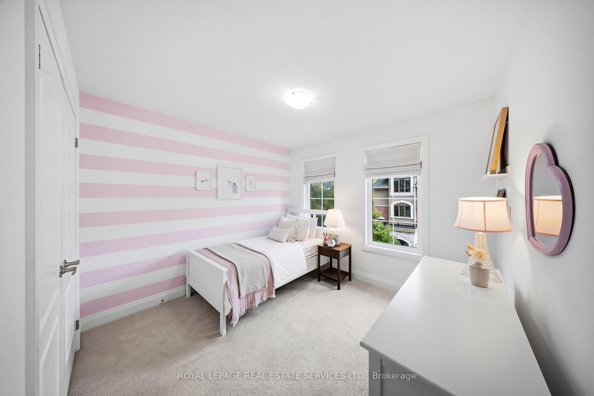 Photo 24 of 1233 Azinger Lane, Mississauga, Lakeview — HOMEH