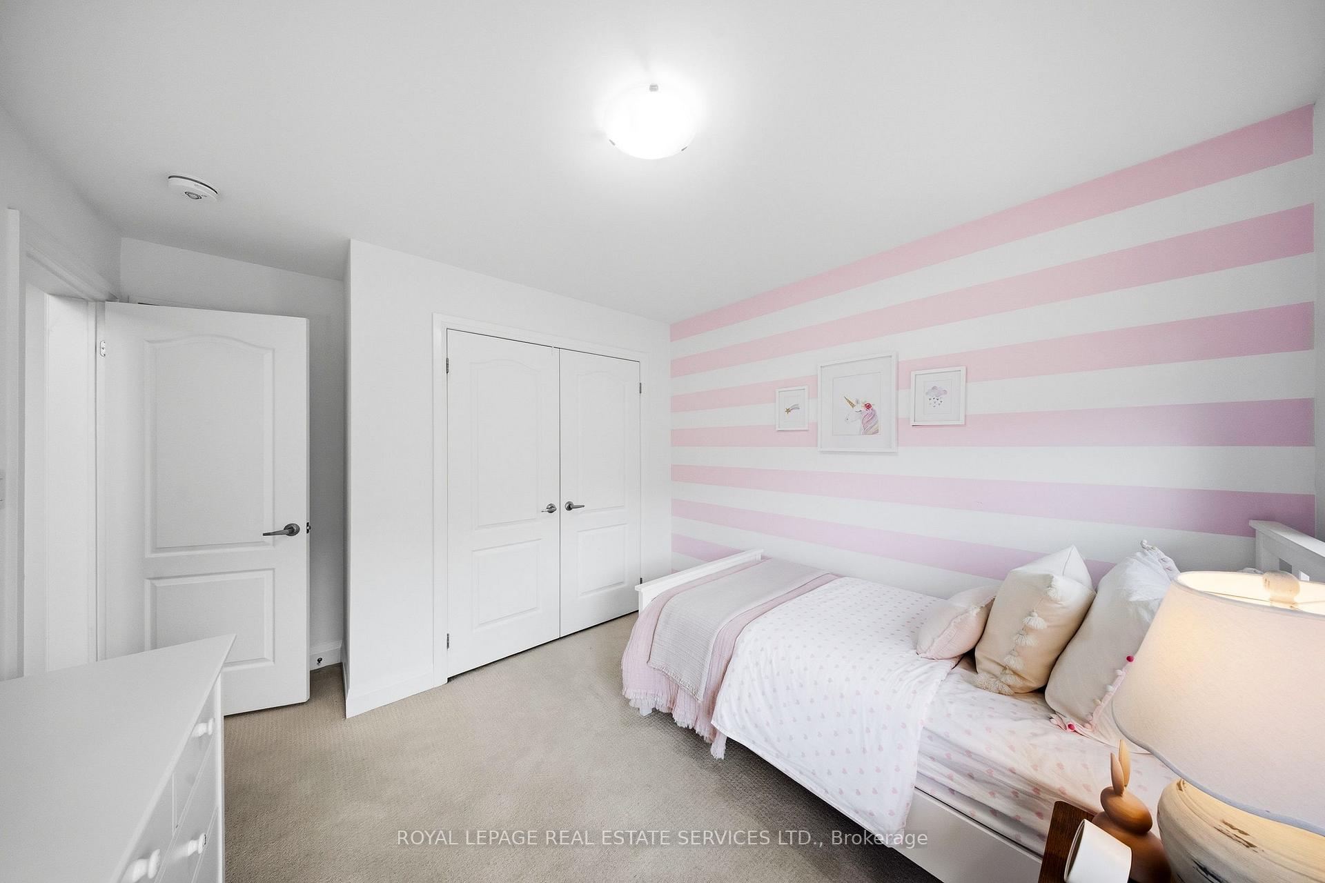 Photo 25 of 1233 Azinger Lane, Mississauga, Lakeview — HOMEH