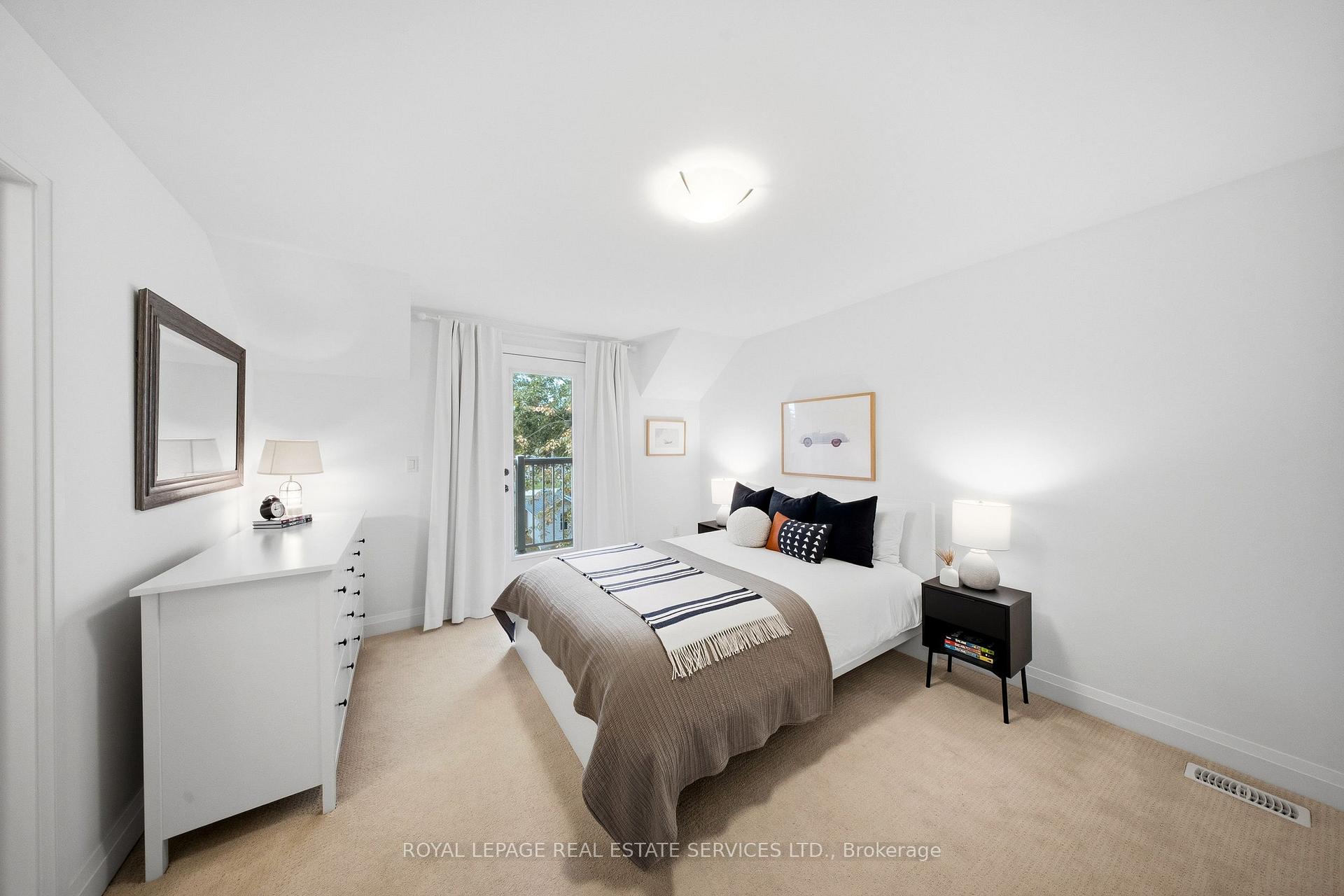 Photo 28 of 1233 Azinger Lane, Mississauga, Lakeview — HOMEH