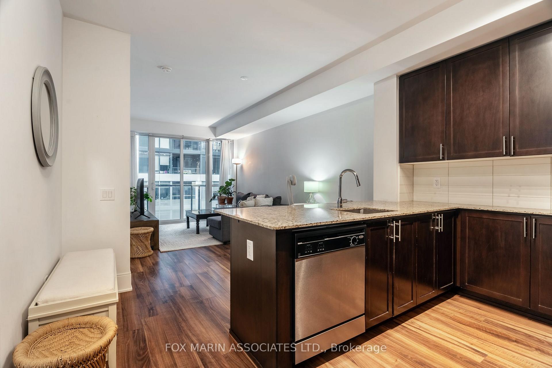 Photo 9 of Unit 807, 560 Front Street W, Toronto, Waterfront Communities — HOMEH