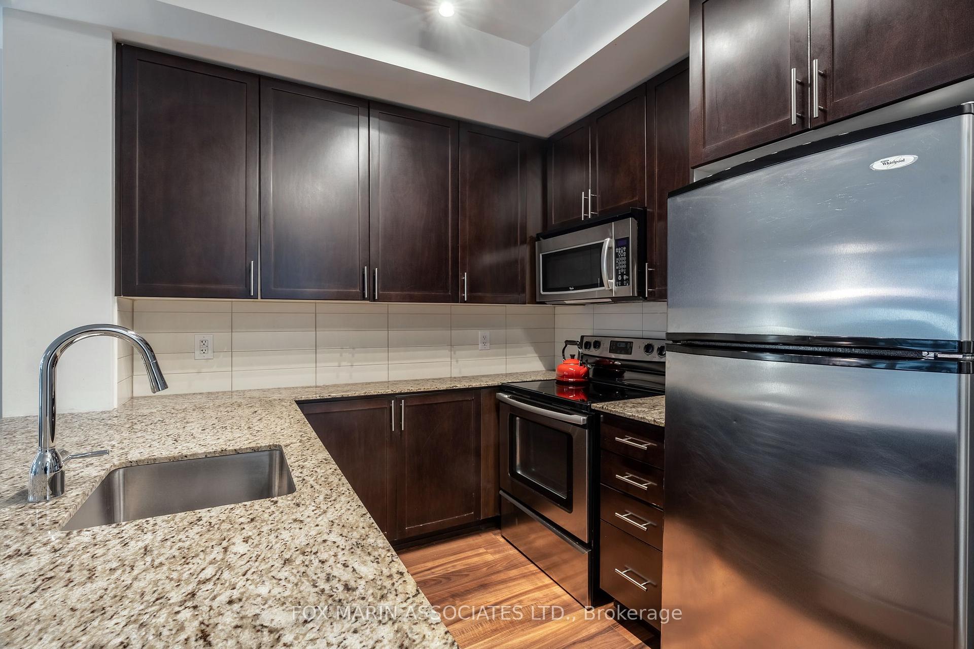 Photo 13 of Unit 807, 560 Front Street W, Toronto, Waterfront Communities — HOMEH