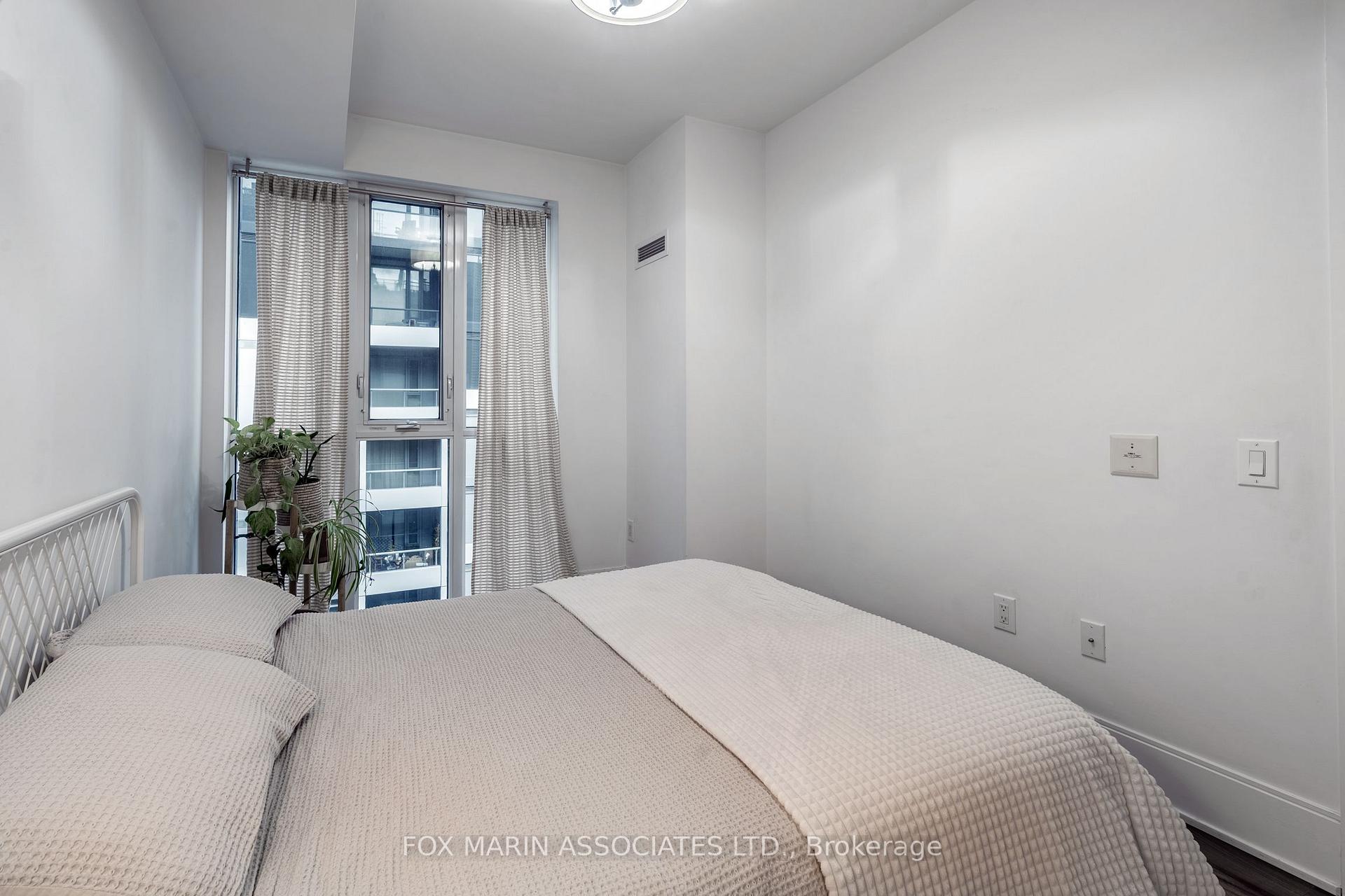 Photo 16 of Unit 807, 560 Front Street W, Toronto, Waterfront Communities — HOMEH