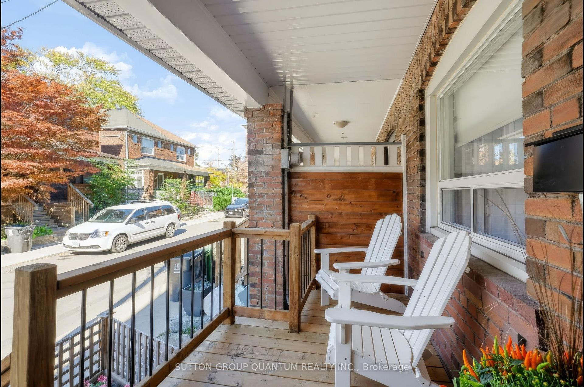 Photo 3 of 41 Manning Avenue, Toronto, Trinity-Bellwoods — HOMEH