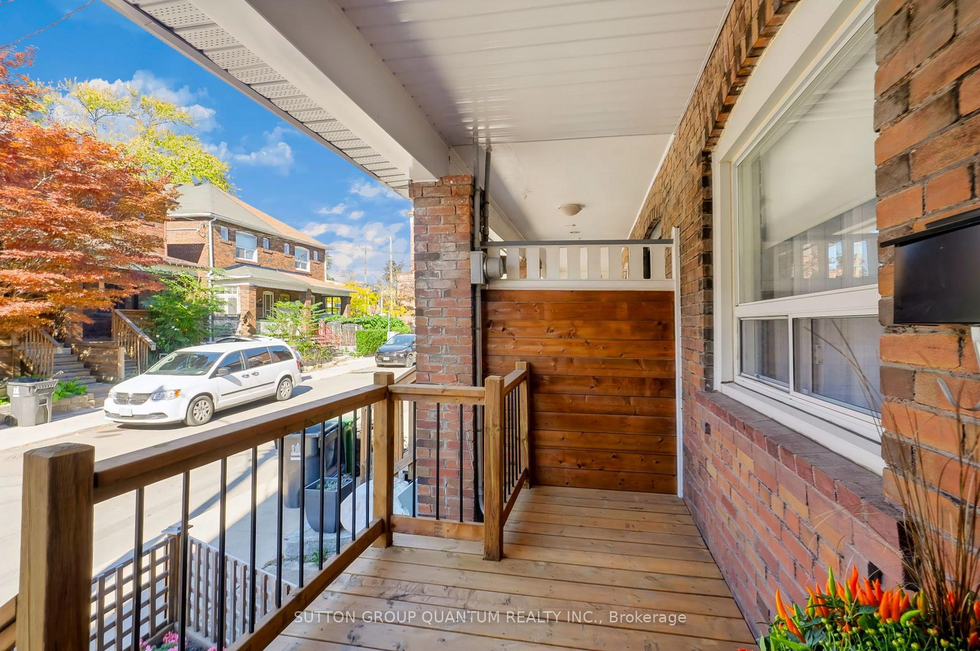 Photo 4 of 41 Manning Avenue, Toronto, Trinity-Bellwoods — HOMEH