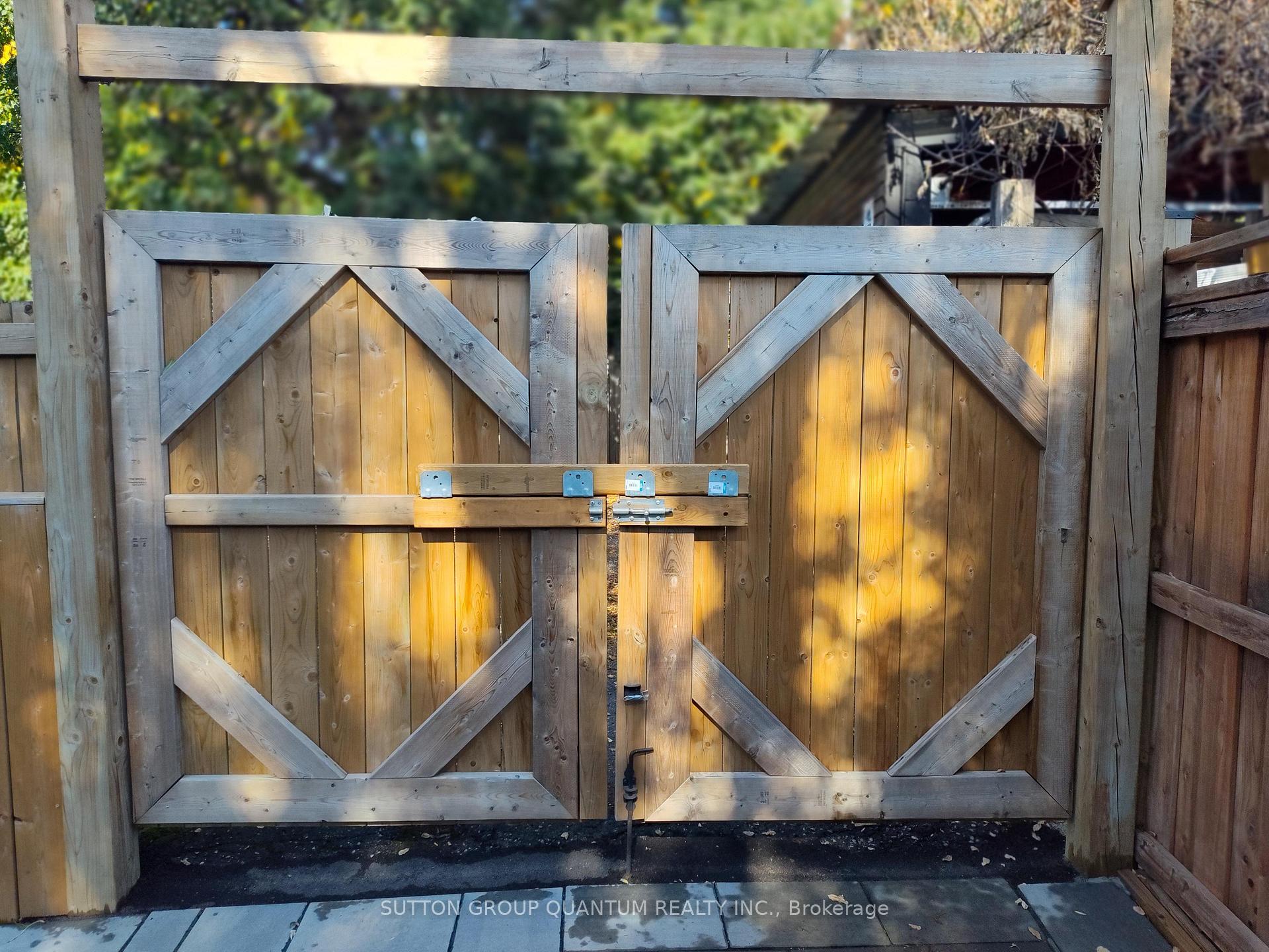 Photo 28 of 41 Manning Avenue, Toronto, Trinity-Bellwoods — HOMEH