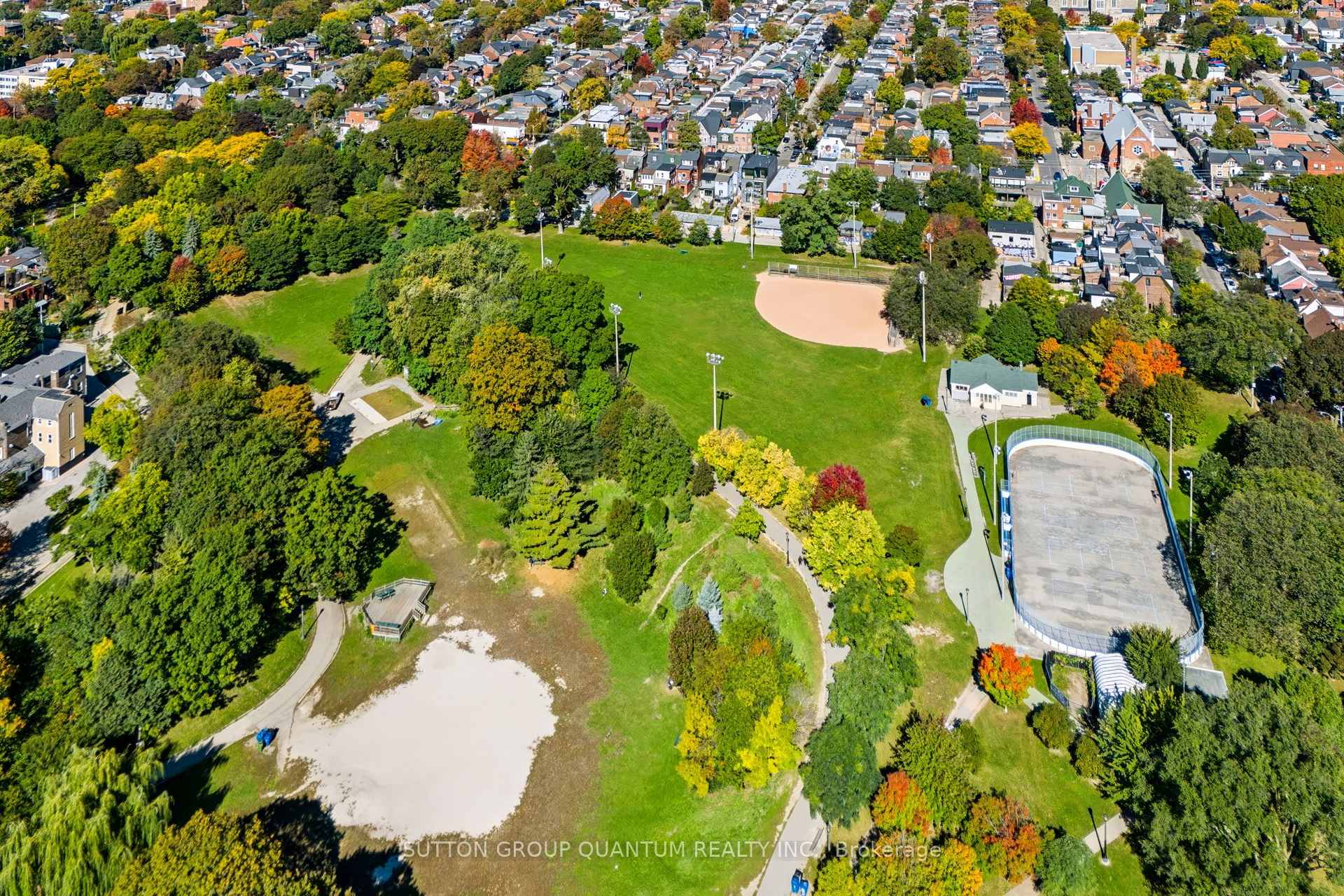 Photo 32 of 41 Manning Avenue, Toronto, Trinity-Bellwoods — HOMEH
