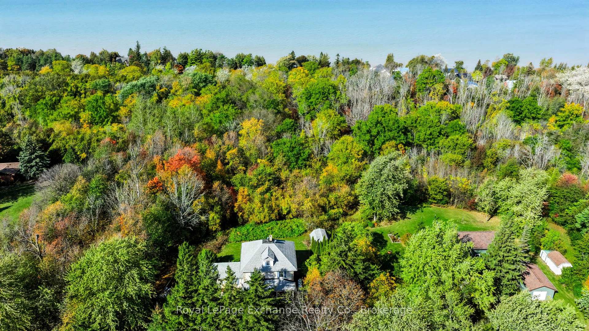 Photo 3 of 814 Lake Range Drive, Huron-Kinloss — HOMEH