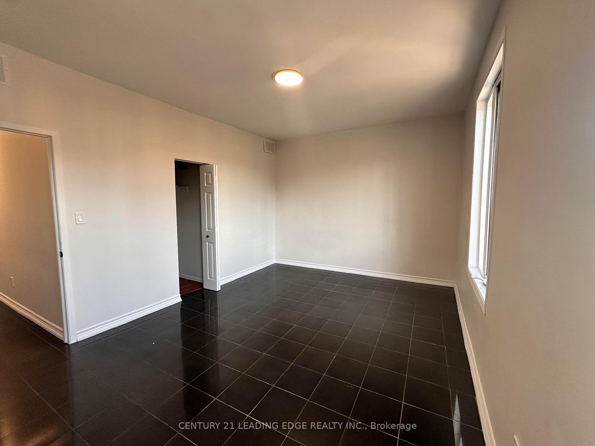 Photo 5 of Unit 2, 783 Barton Street E, Hamilton, Gibson — HOMEH