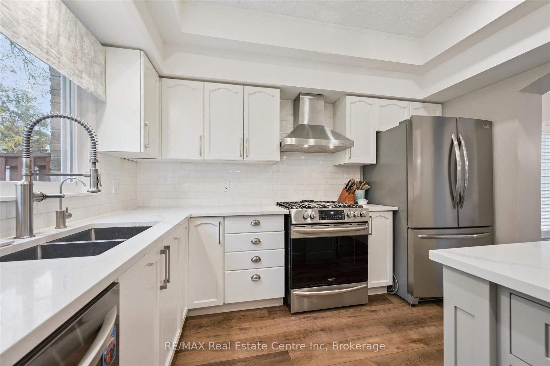 Photo 12 of 240 Prince's Street, Centre Wellington, Fergus — HOMEH