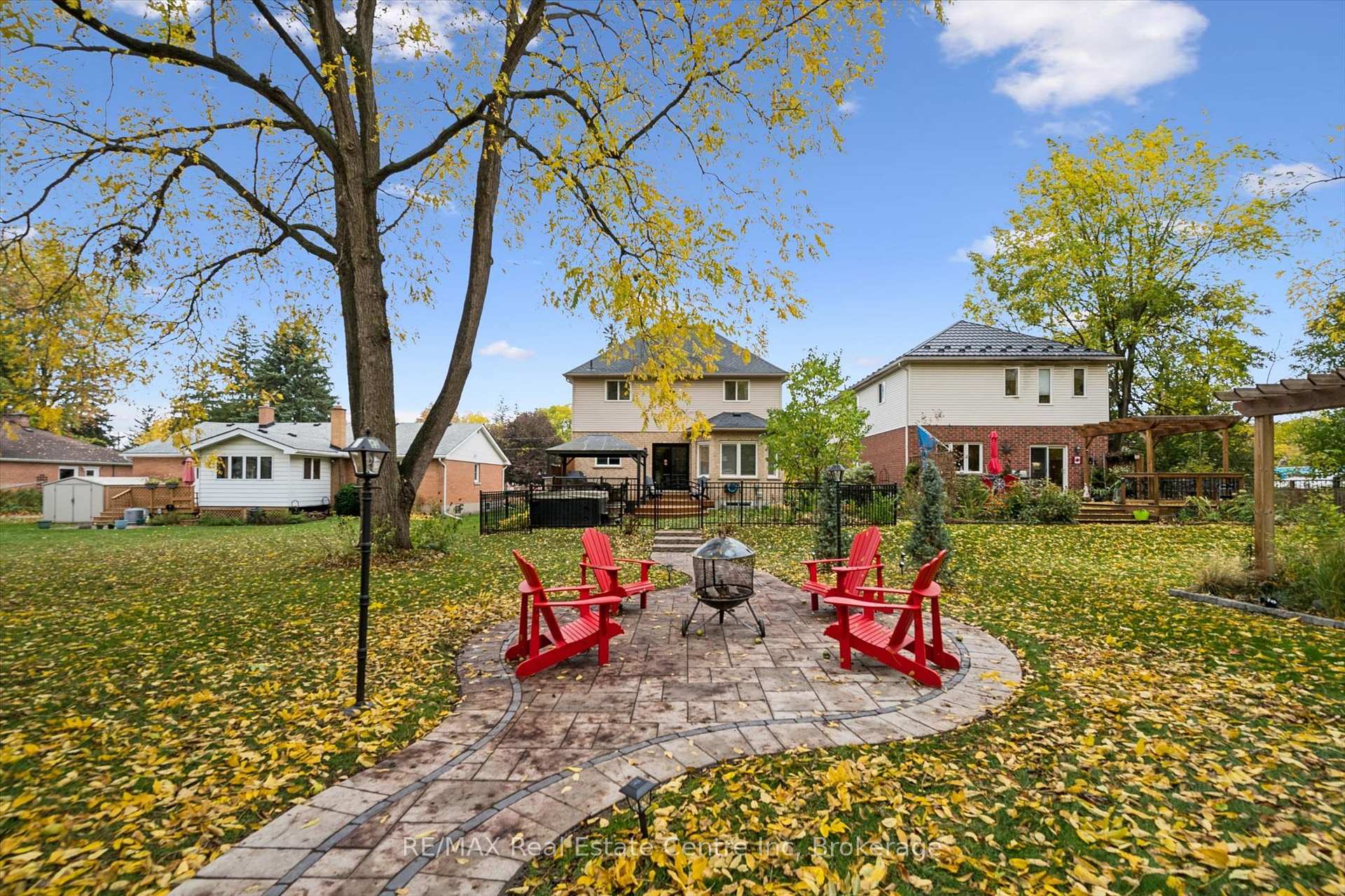 Photo 38 of 240 Prince's Street, Centre Wellington, Fergus — HOMEH